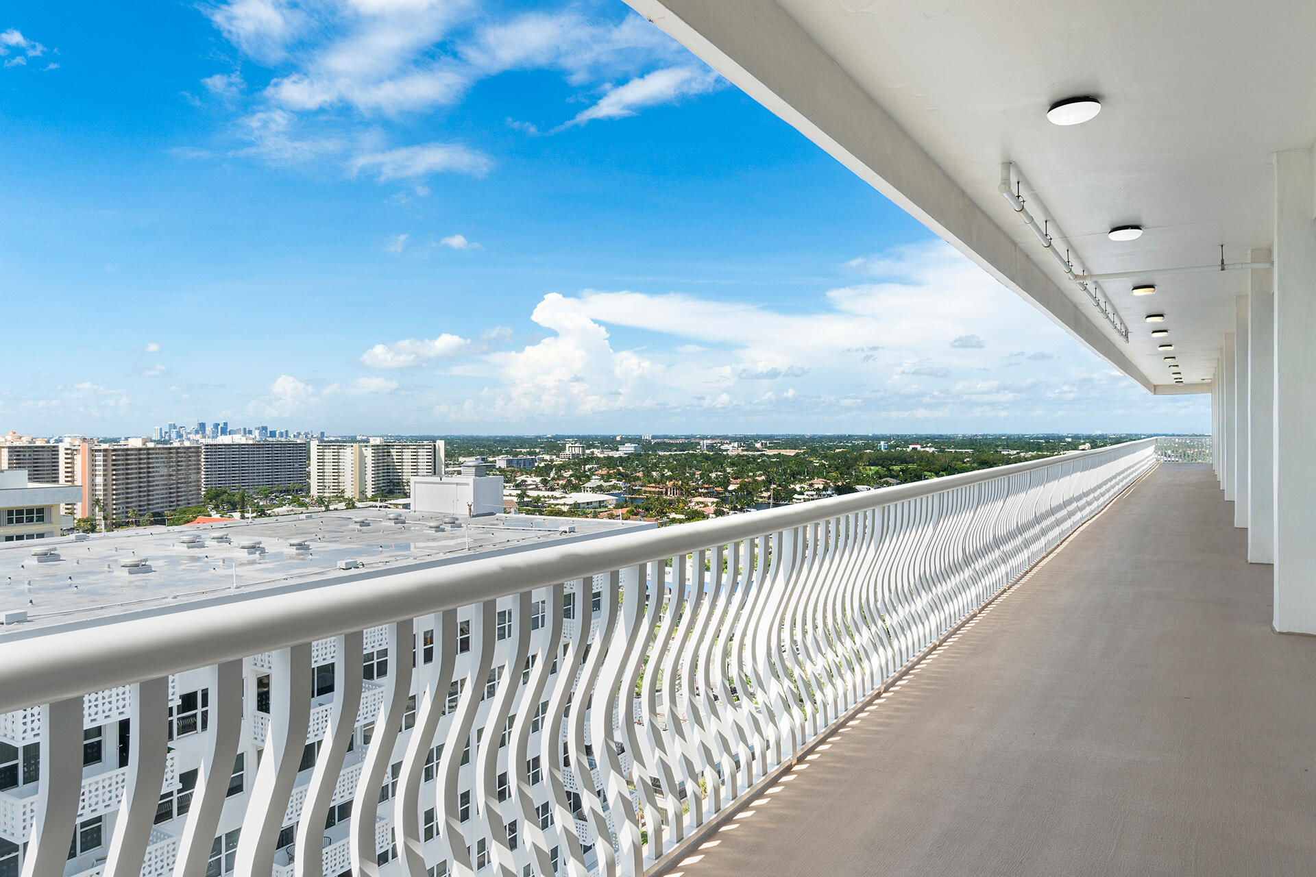 OCEAN CLUB CONDO - Residential Lease