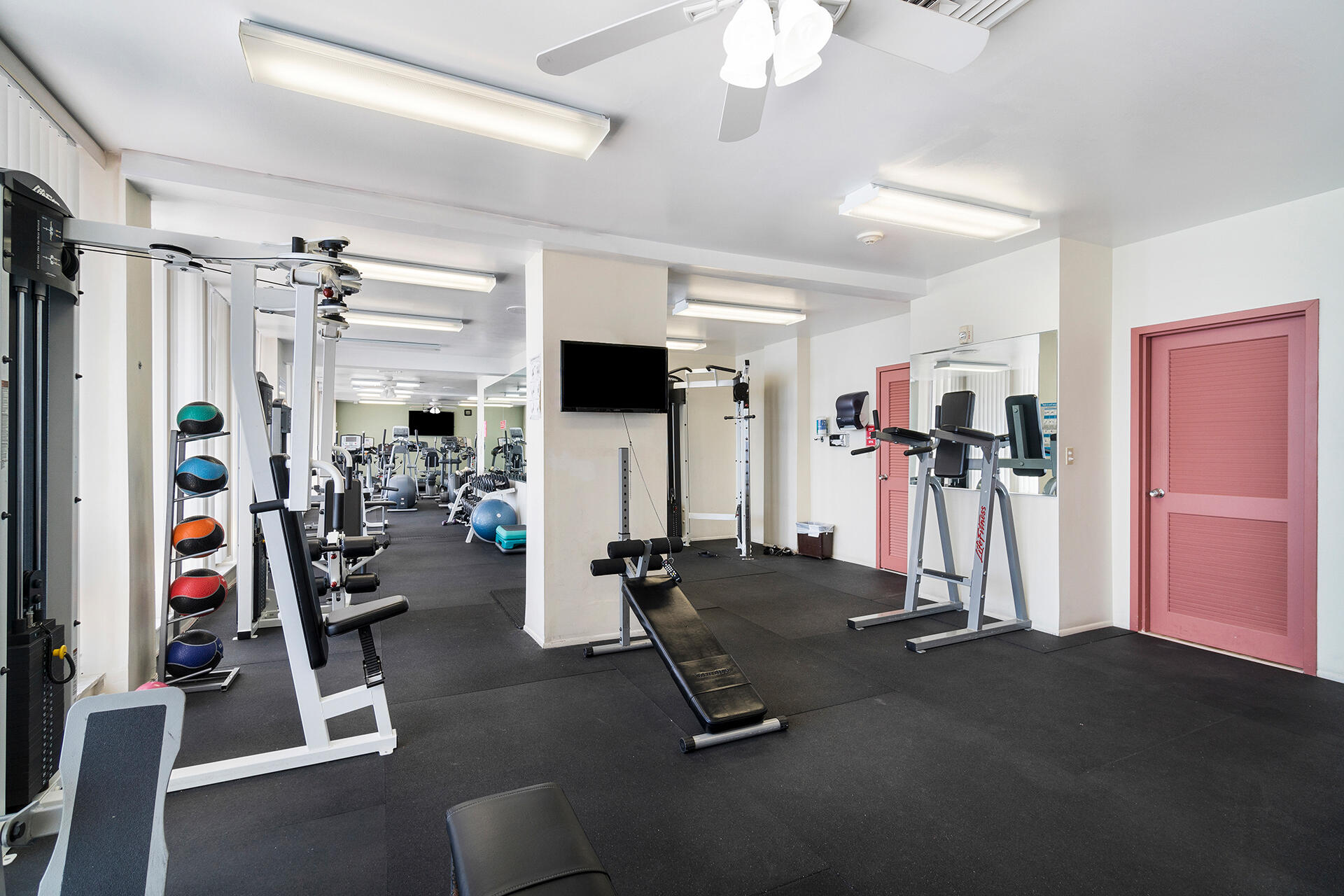 OCEAN CLUB CONDO - Residential Lease