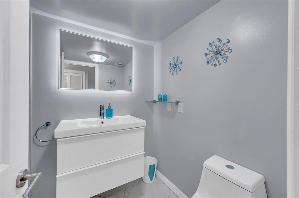 OCEAN CLUB CONDO - Residential Lease