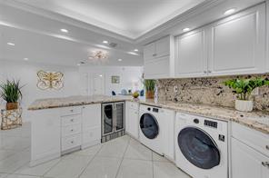 OCEAN CLUB CONDO - Residential Lease