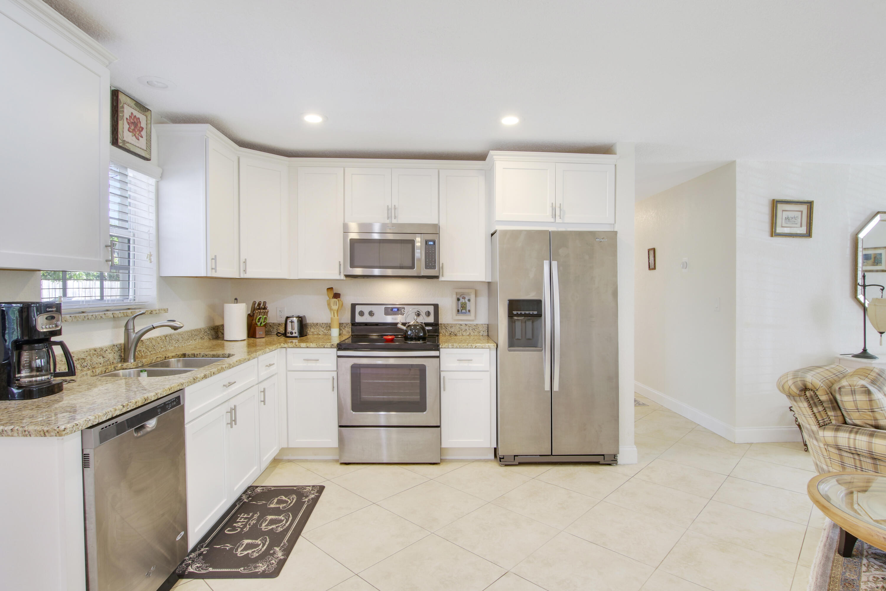 TROPIC VISTA - Residential