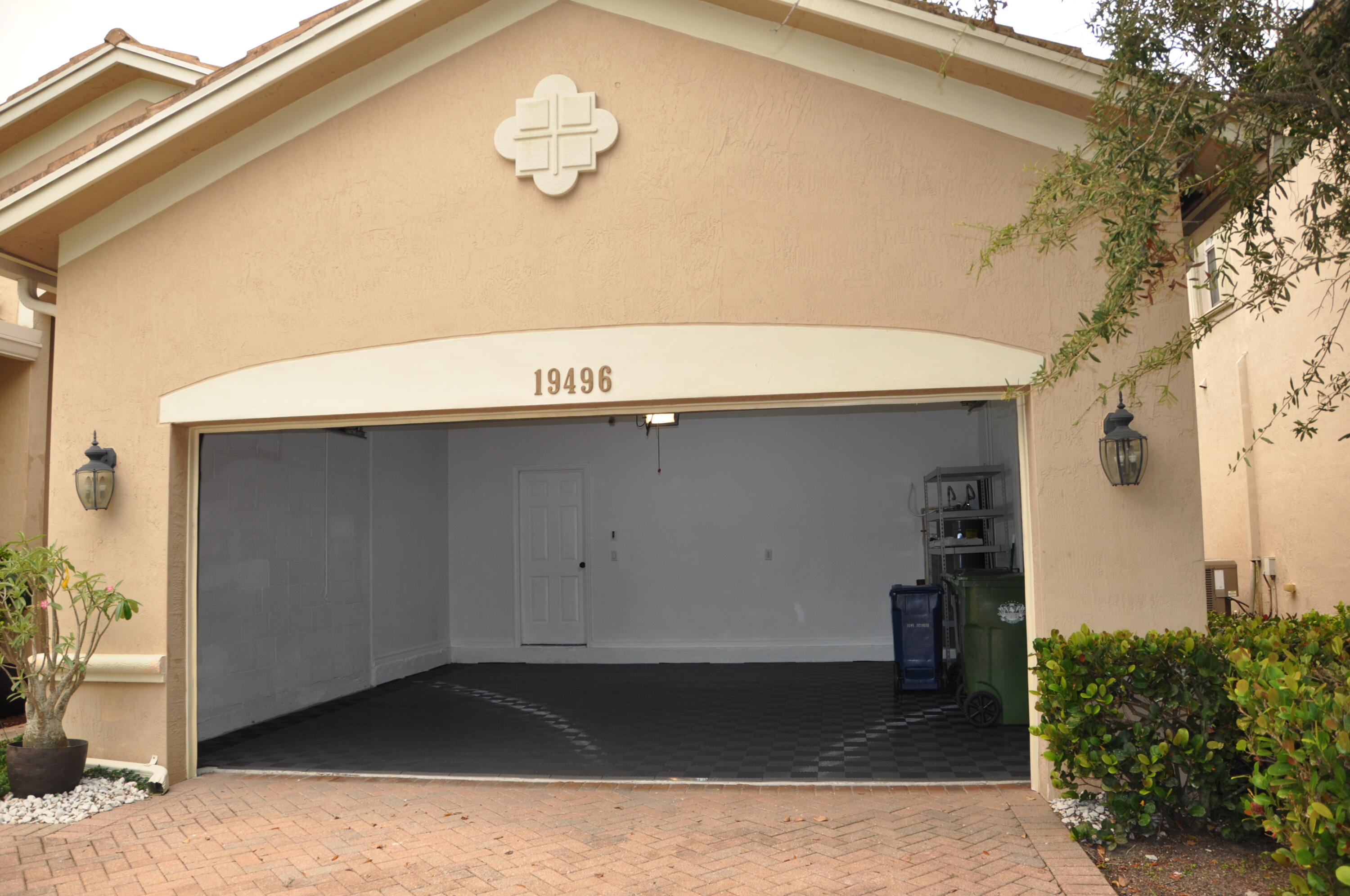 ISLES AT WESTON - Residential Lease