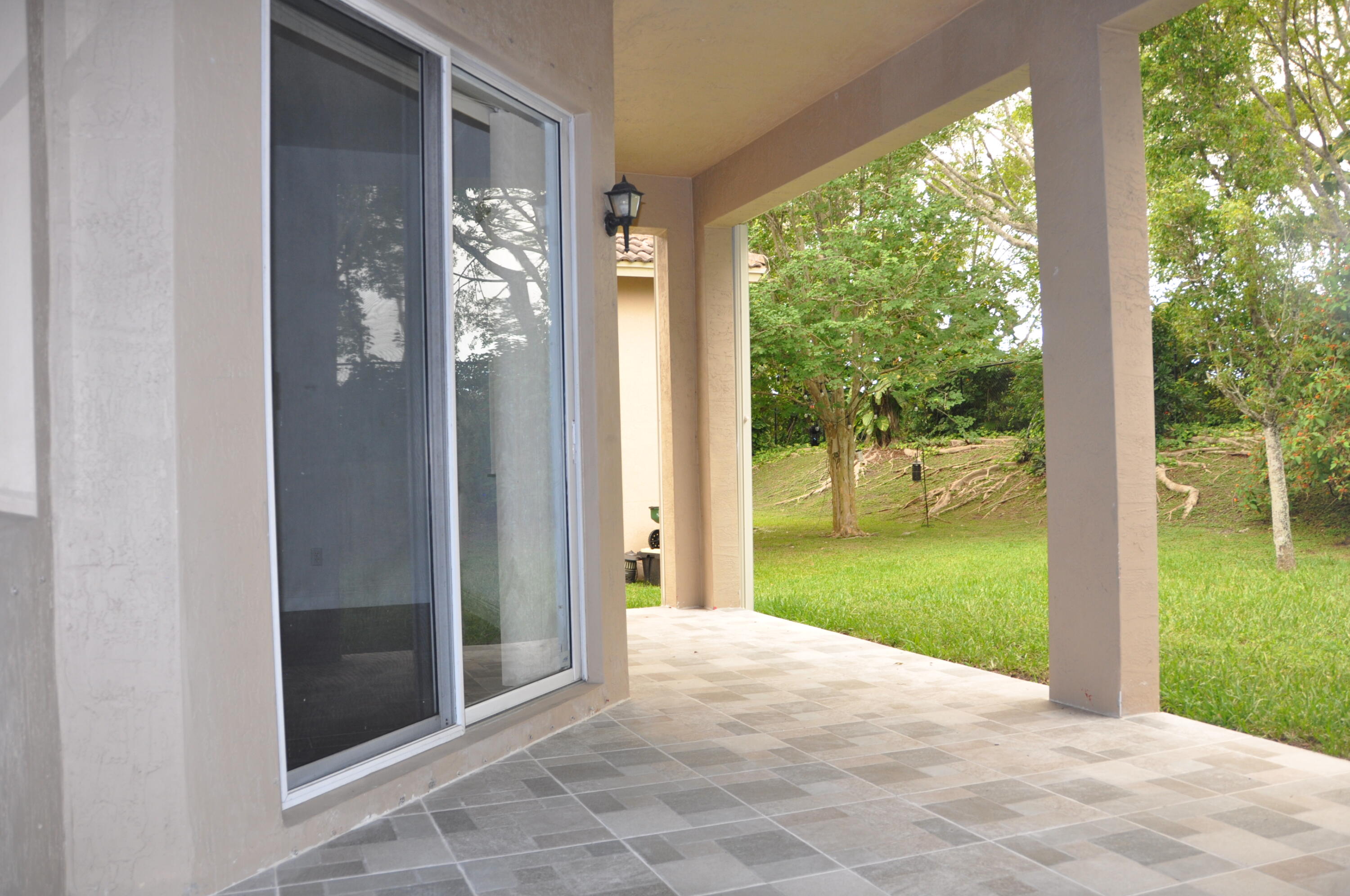 ISLES AT WESTON - Residential Lease