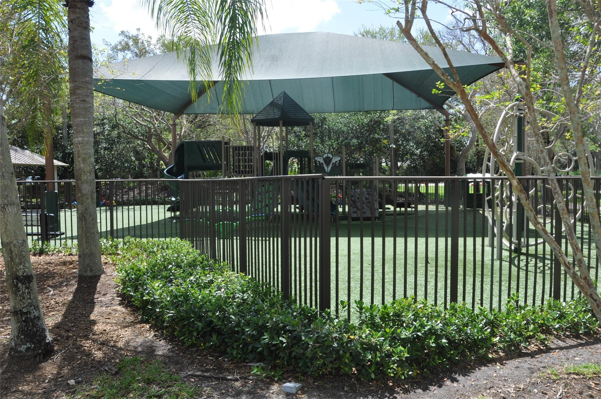 ISLES AT WESTON - Residential Lease