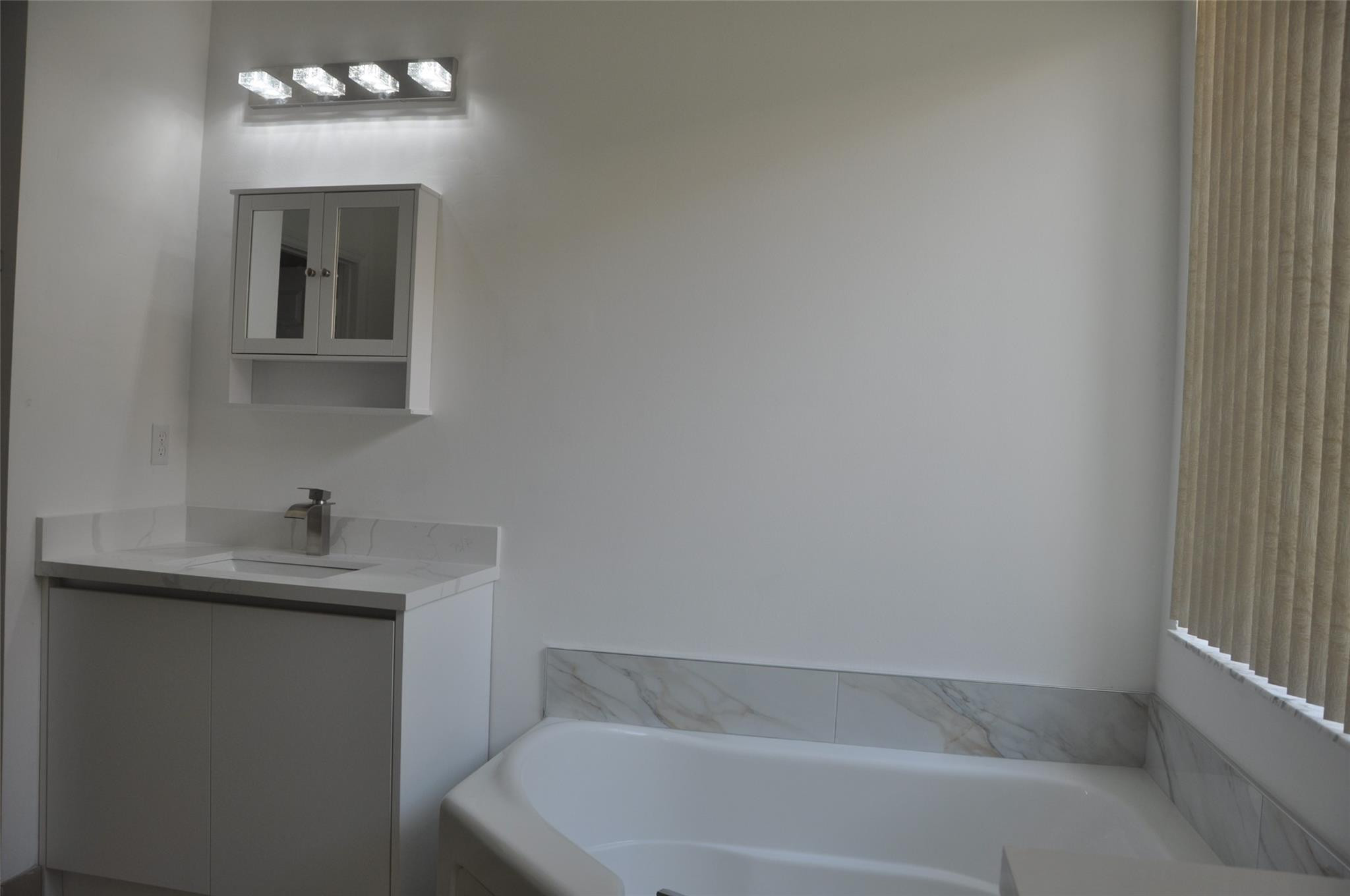 ISLES AT WESTON - Residential Lease