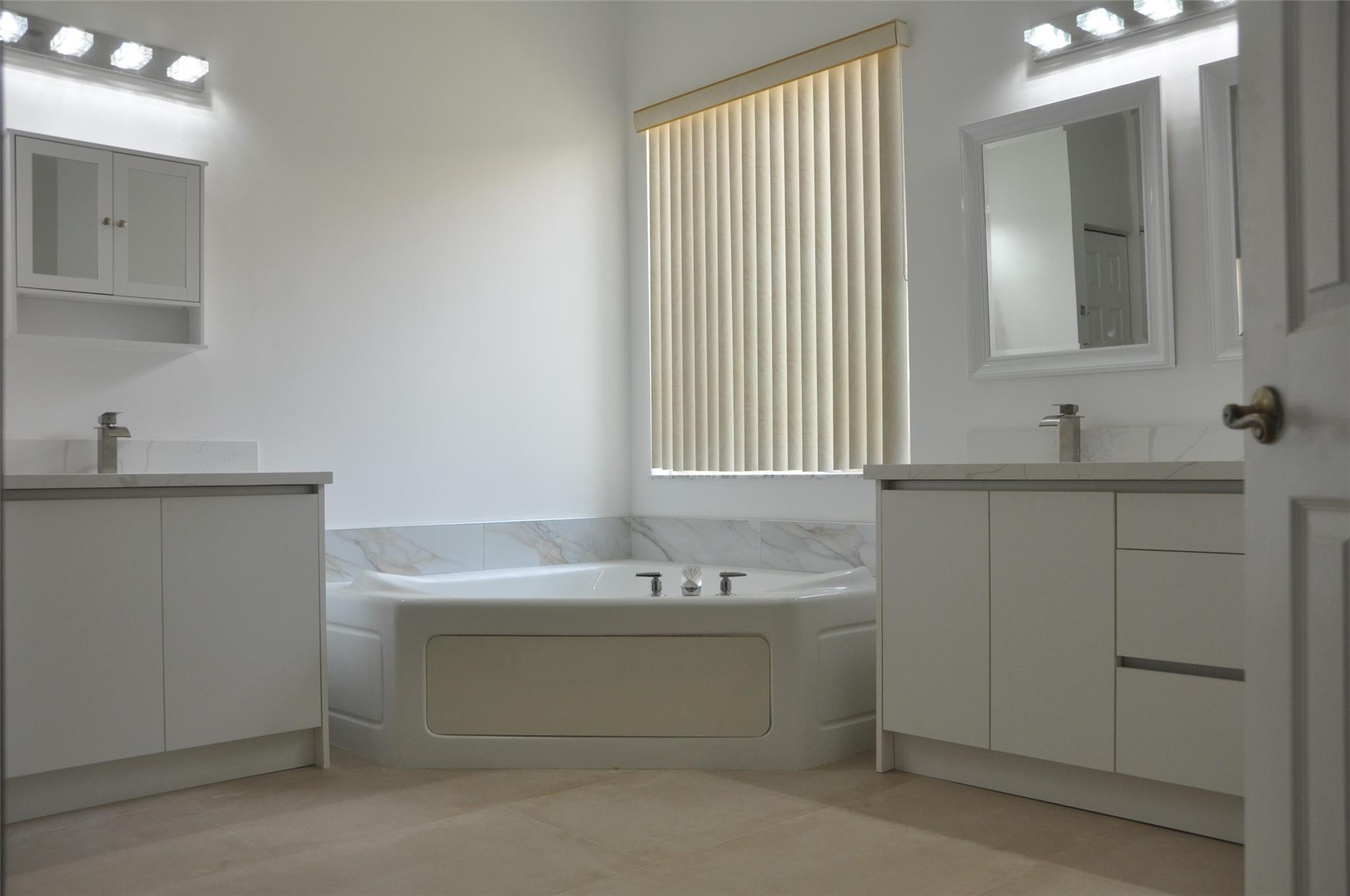 ISLES AT WESTON - Residential Lease