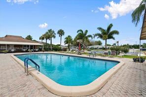 HIGH POINT OF DELRAY BEACH CONDO SEC I - Residential