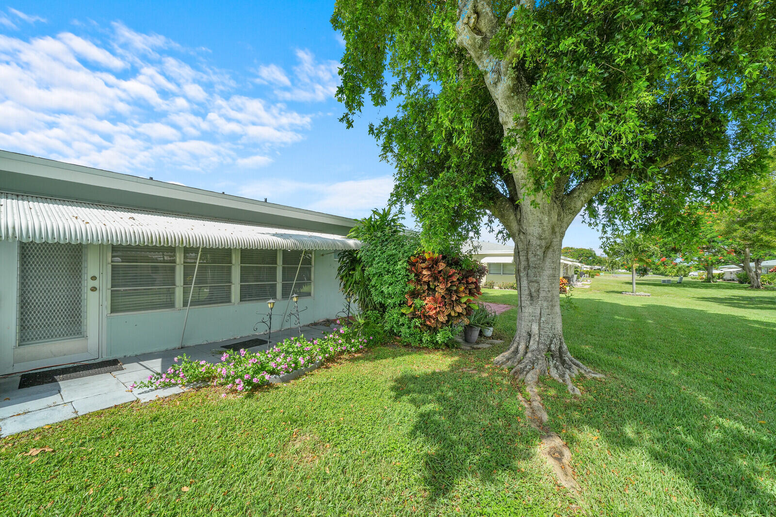 HIGH POINT OF DELRAY BEACH CONDO SEC I - Residential