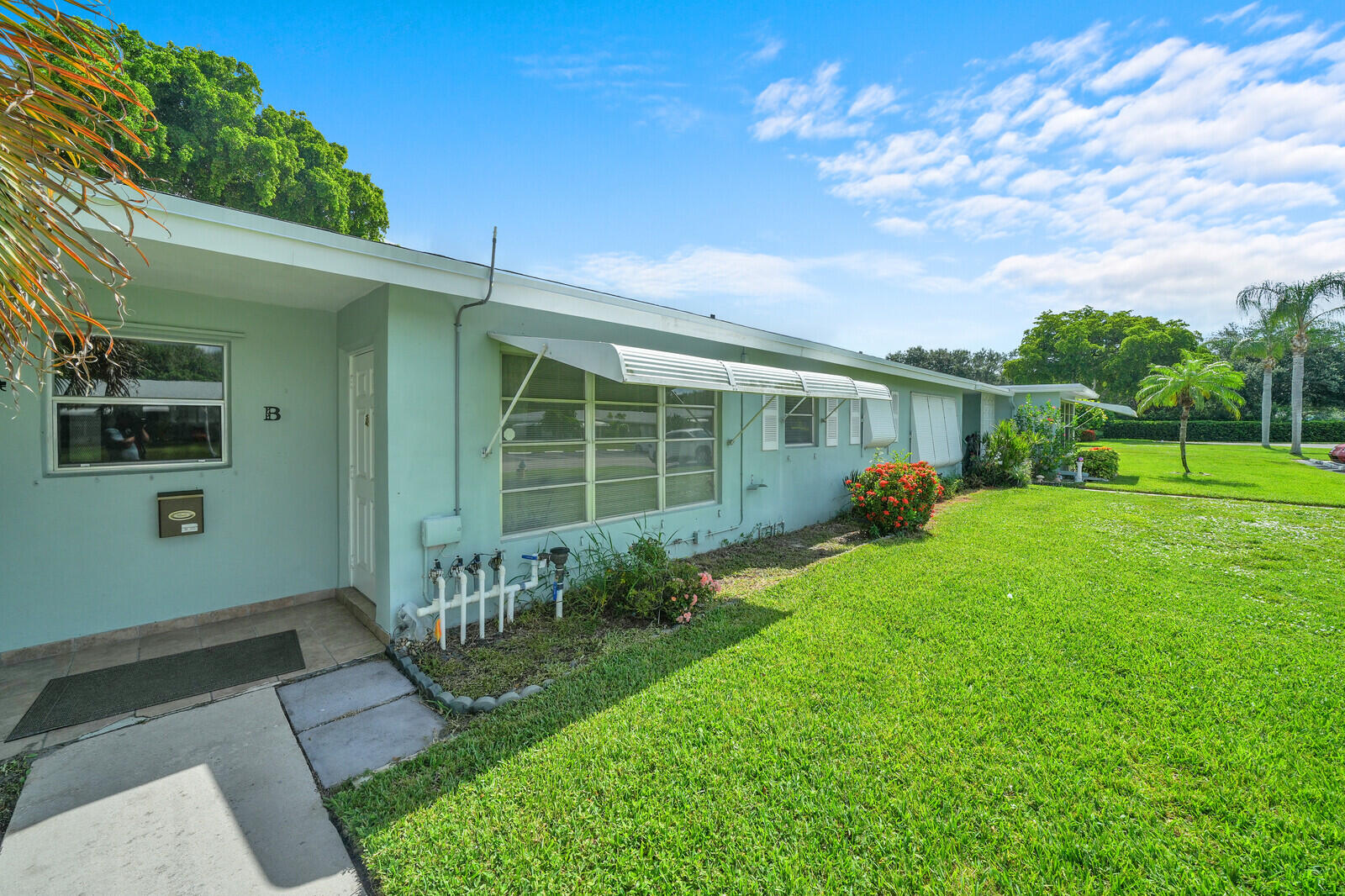 HIGH POINT OF DELRAY BEACH CONDO SEC I - Residential