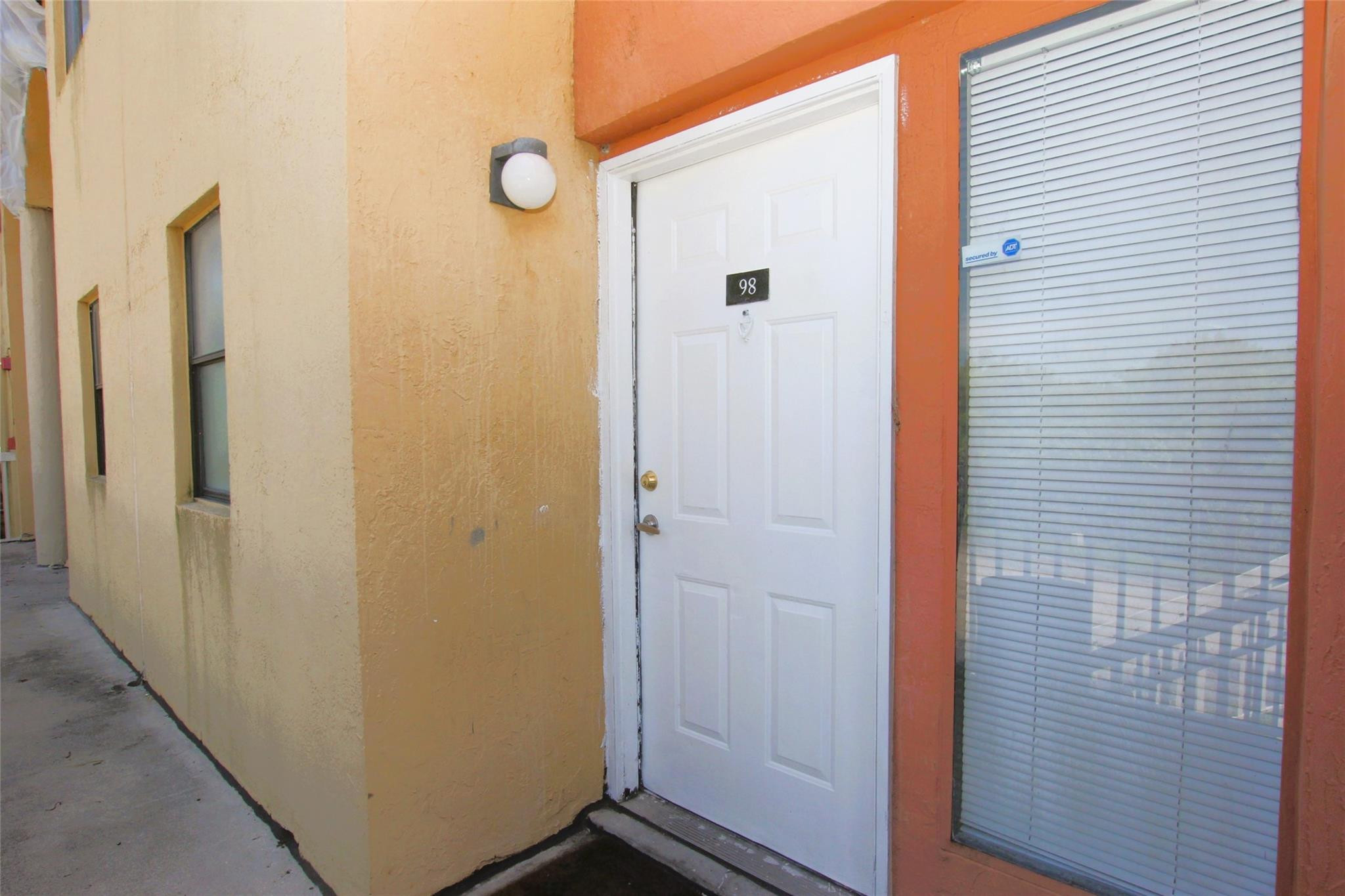 VILLAS AT LAKEVIEW CONDO - Residential