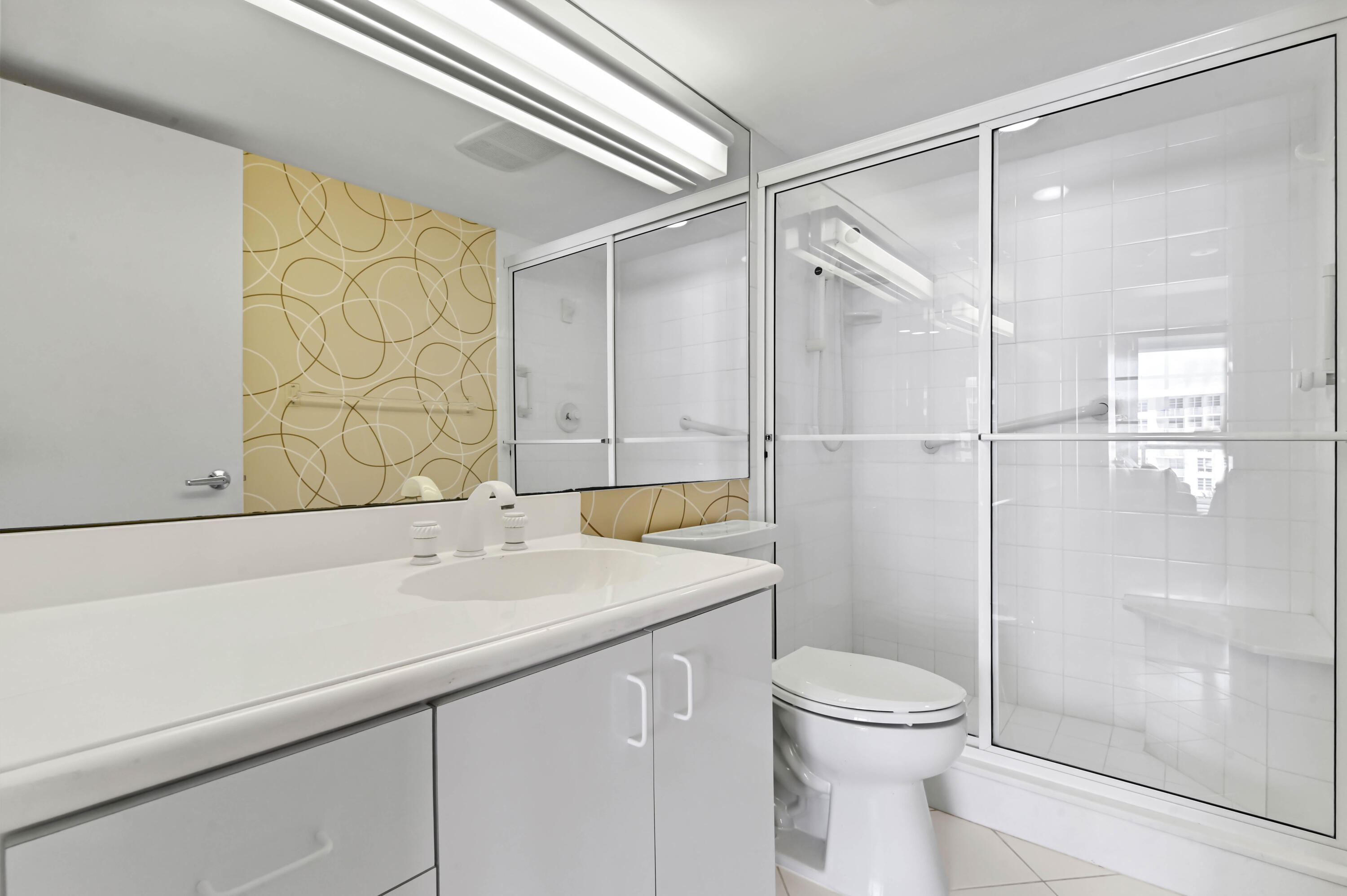 OCEAN TOWERS CONDO - Residential