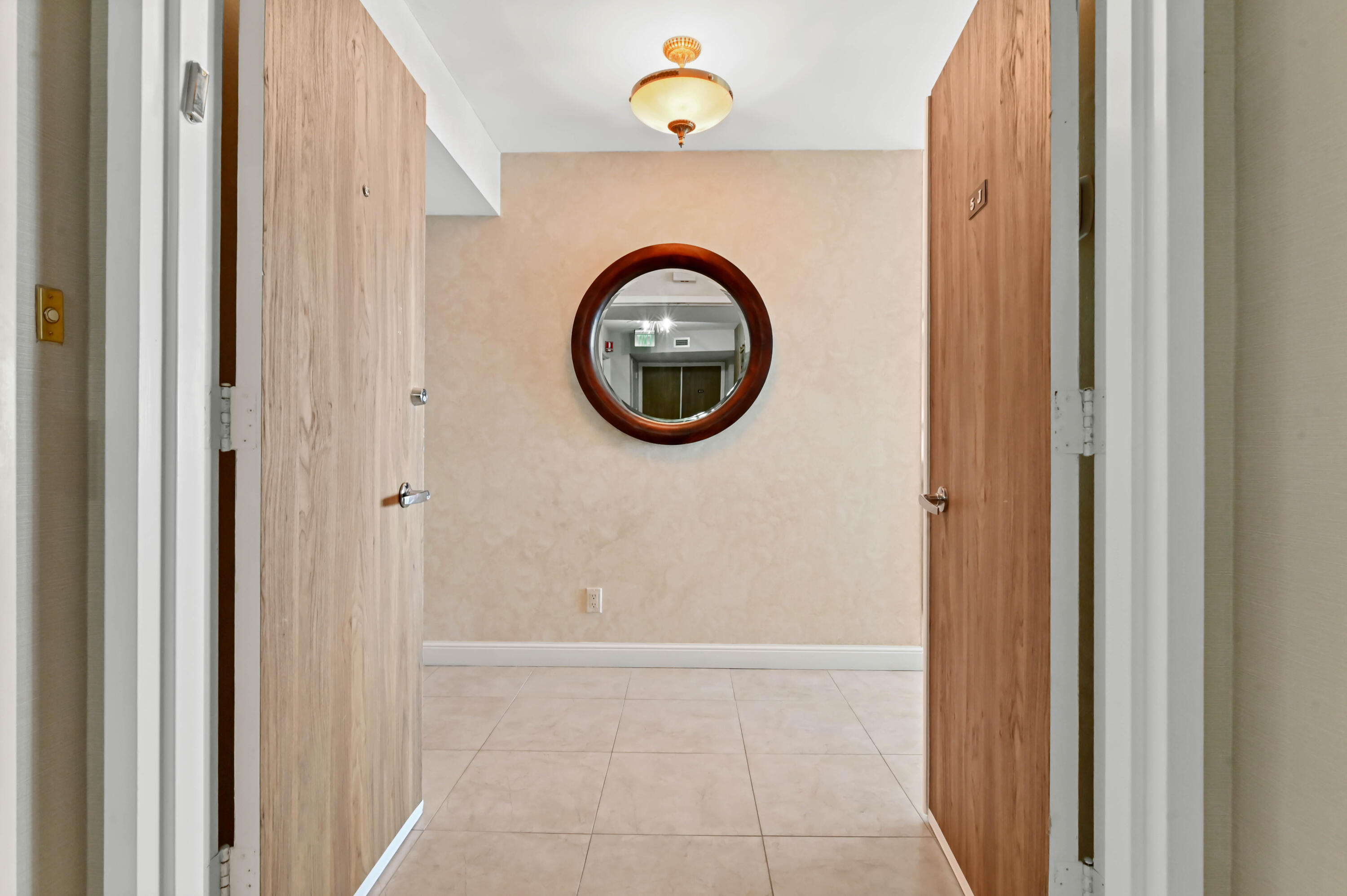 OCEAN TOWERS CONDO - Residential