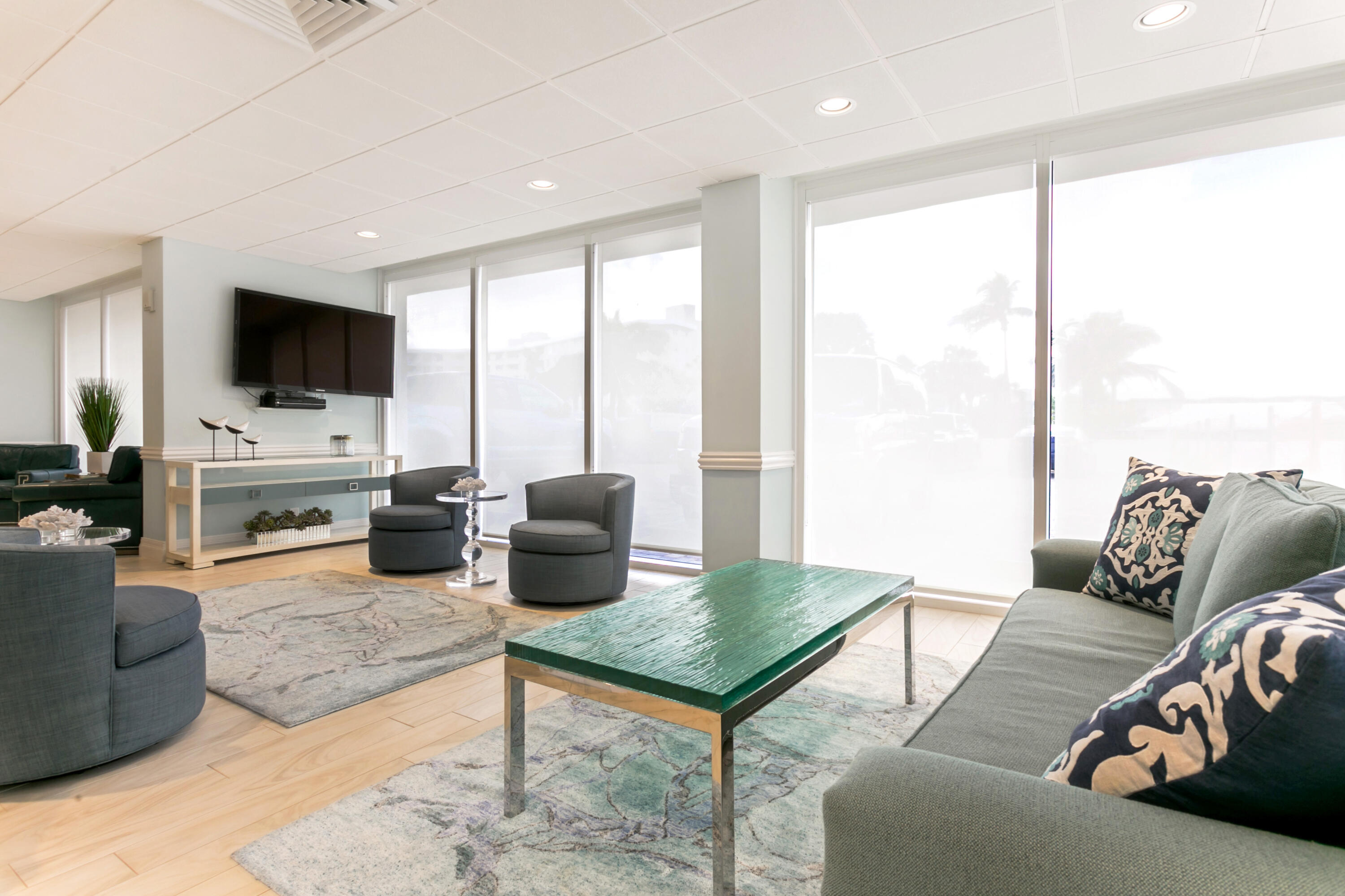 OCEAN TOWERS CONDO - Residential