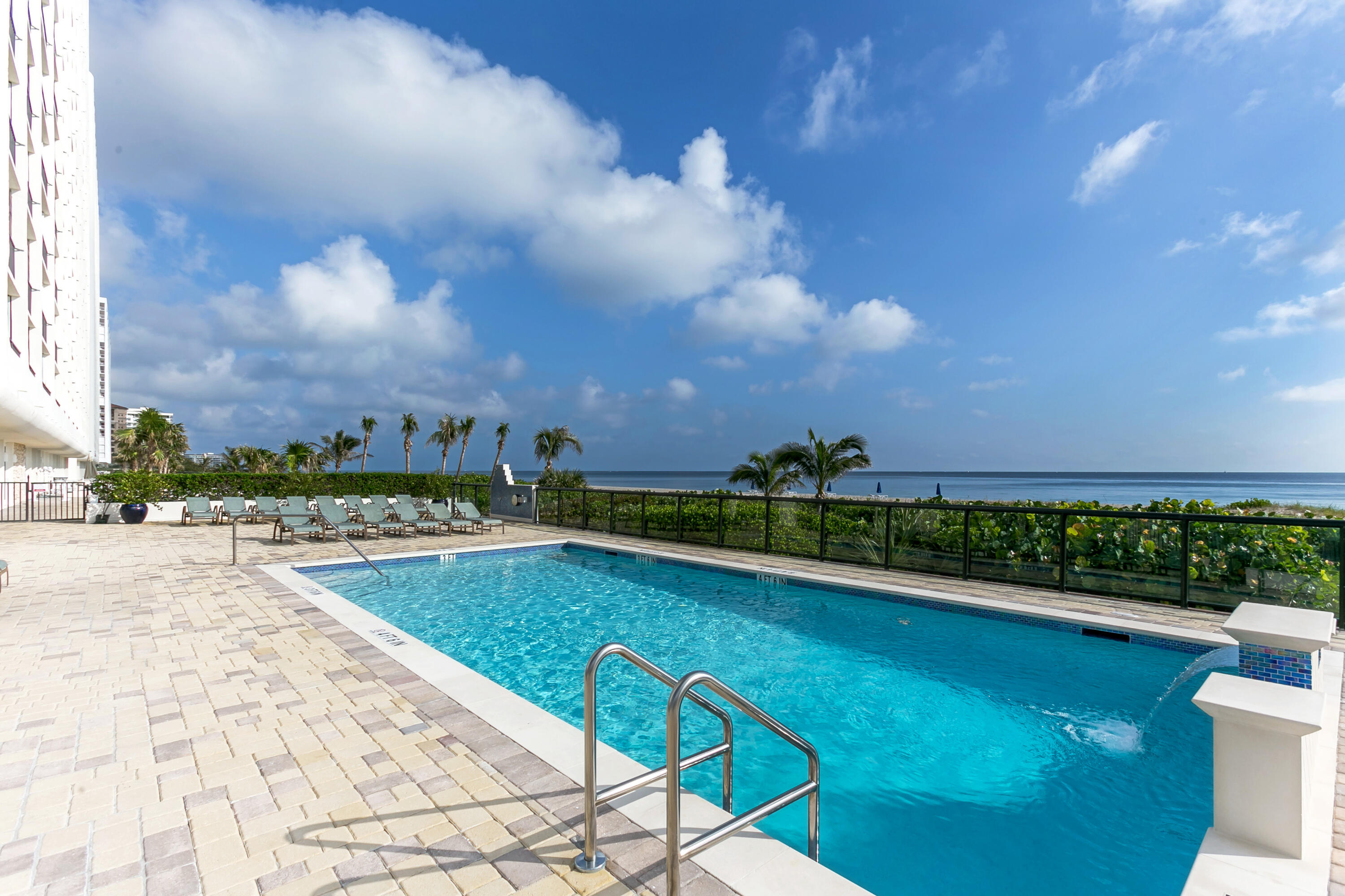 OCEAN TOWERS CONDO - Residential