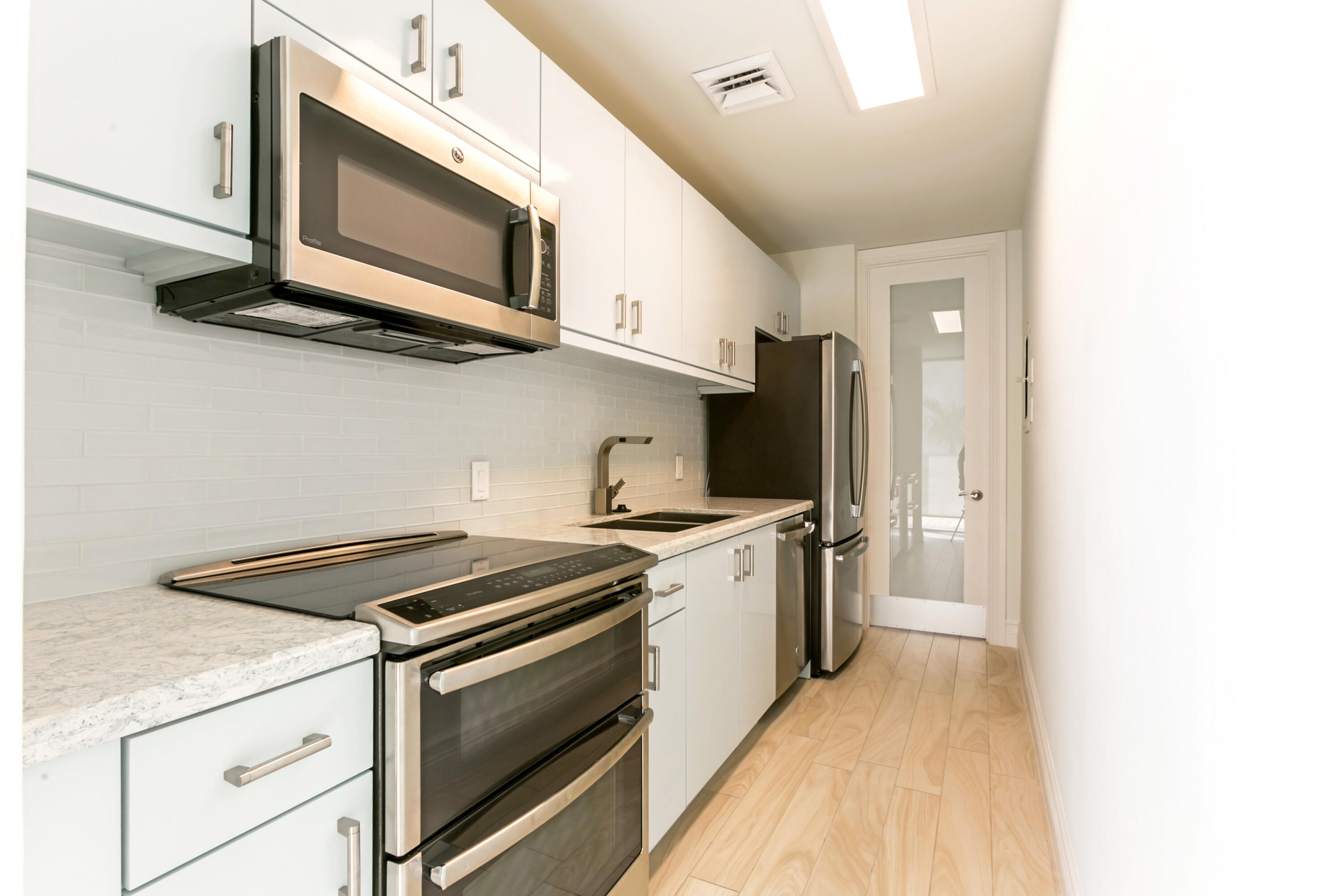 OCEAN TOWERS CONDO - Residential