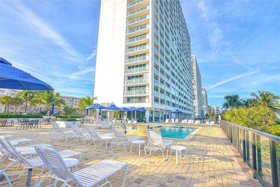 OCEAN TOWERS CONDO - Residential