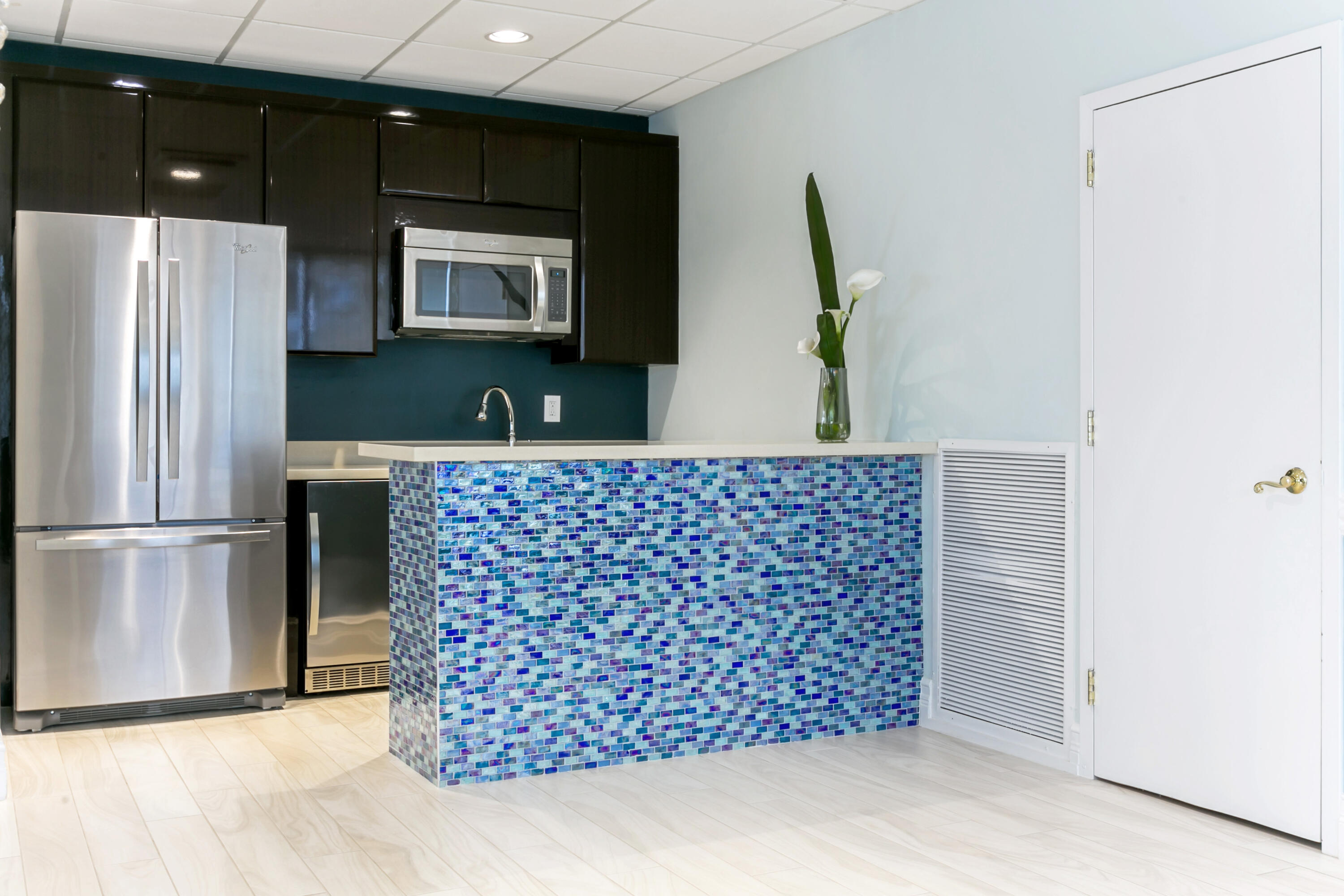 OCEAN TOWERS CONDO - Residential