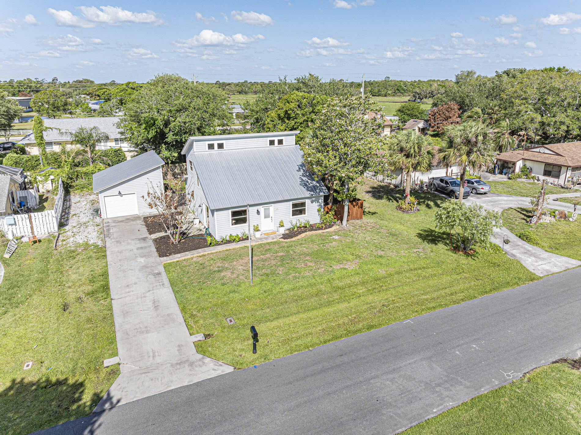 SEBASTIAN HIGHLANDS UNIT 4 - Residential