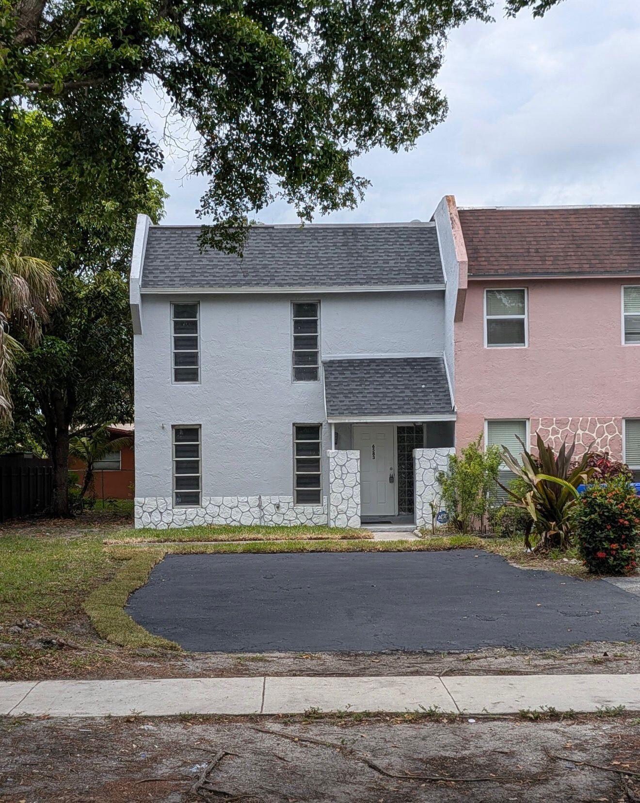 TAM O SHANTER VILLAS SEC 3 - Residential