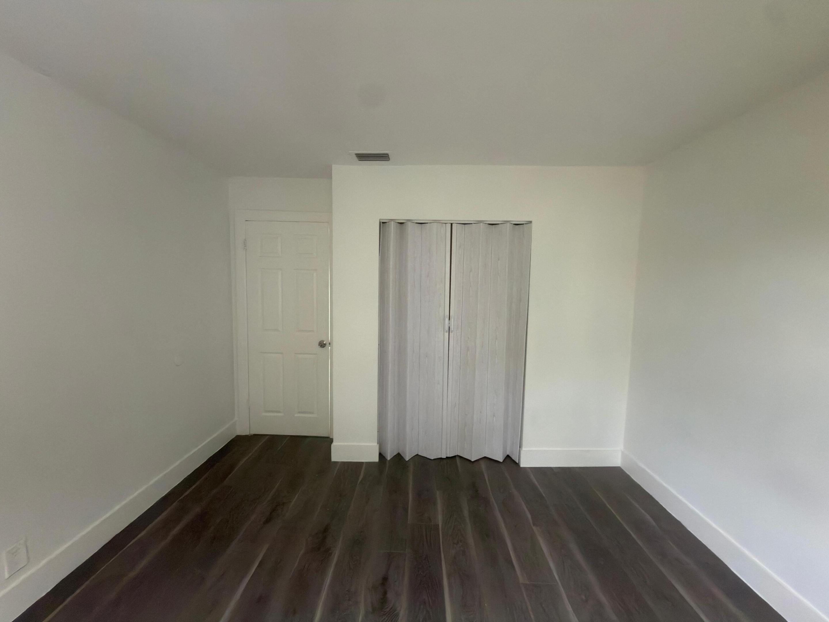 TAM O SHANTER VILLAS SEC 3 - Residential