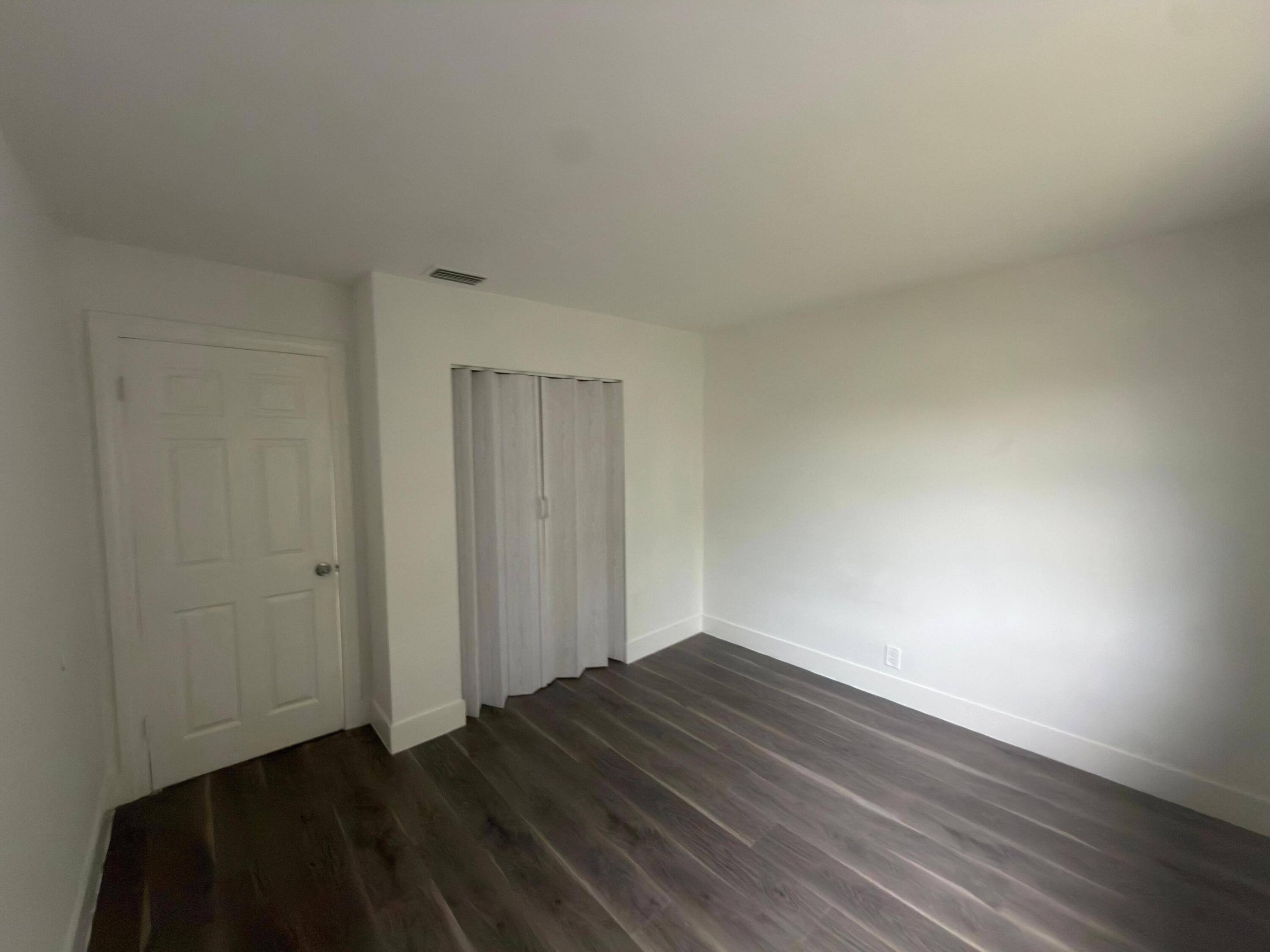 TAM O SHANTER VILLAS SEC 3 - Residential
