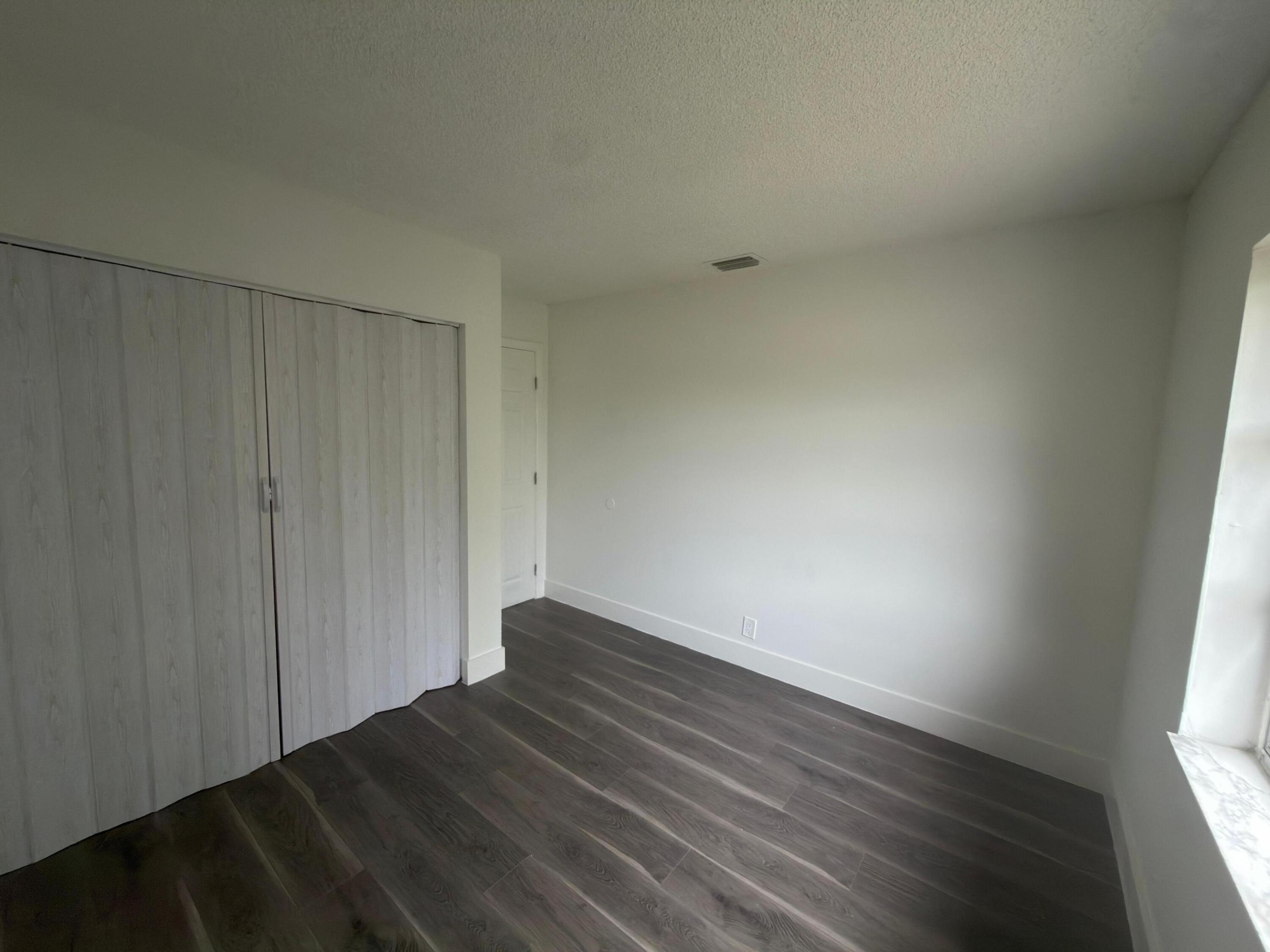 TAM O SHANTER VILLAS SEC 3 - Residential