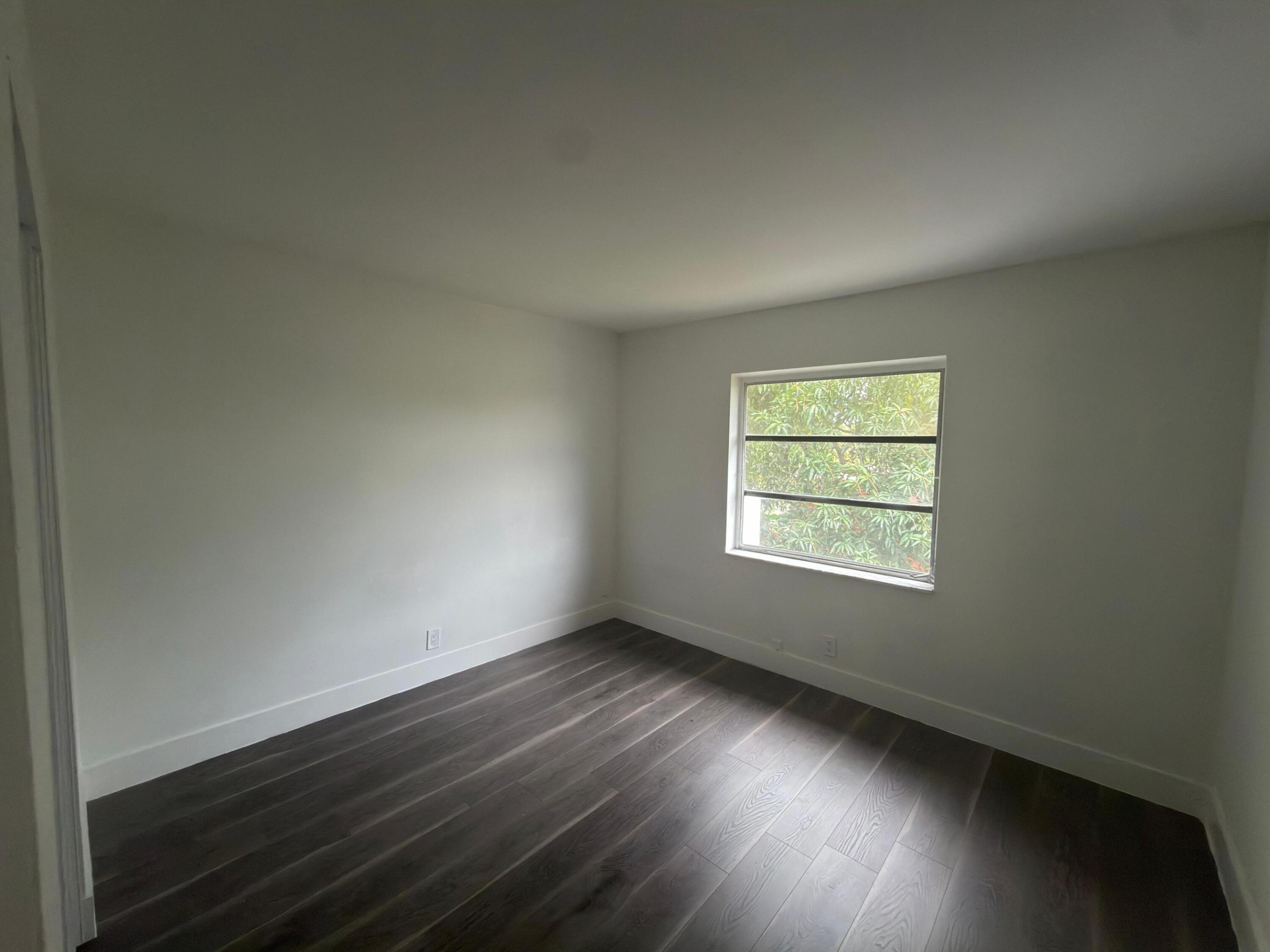 TAM O SHANTER VILLAS SEC 3 - Residential