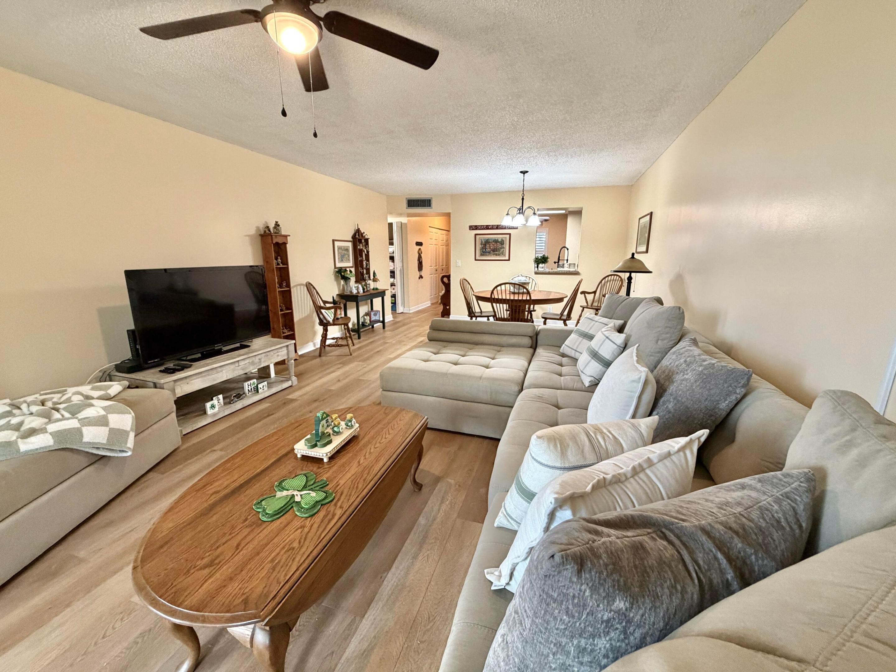 PALM LAKES CONDO - Residential