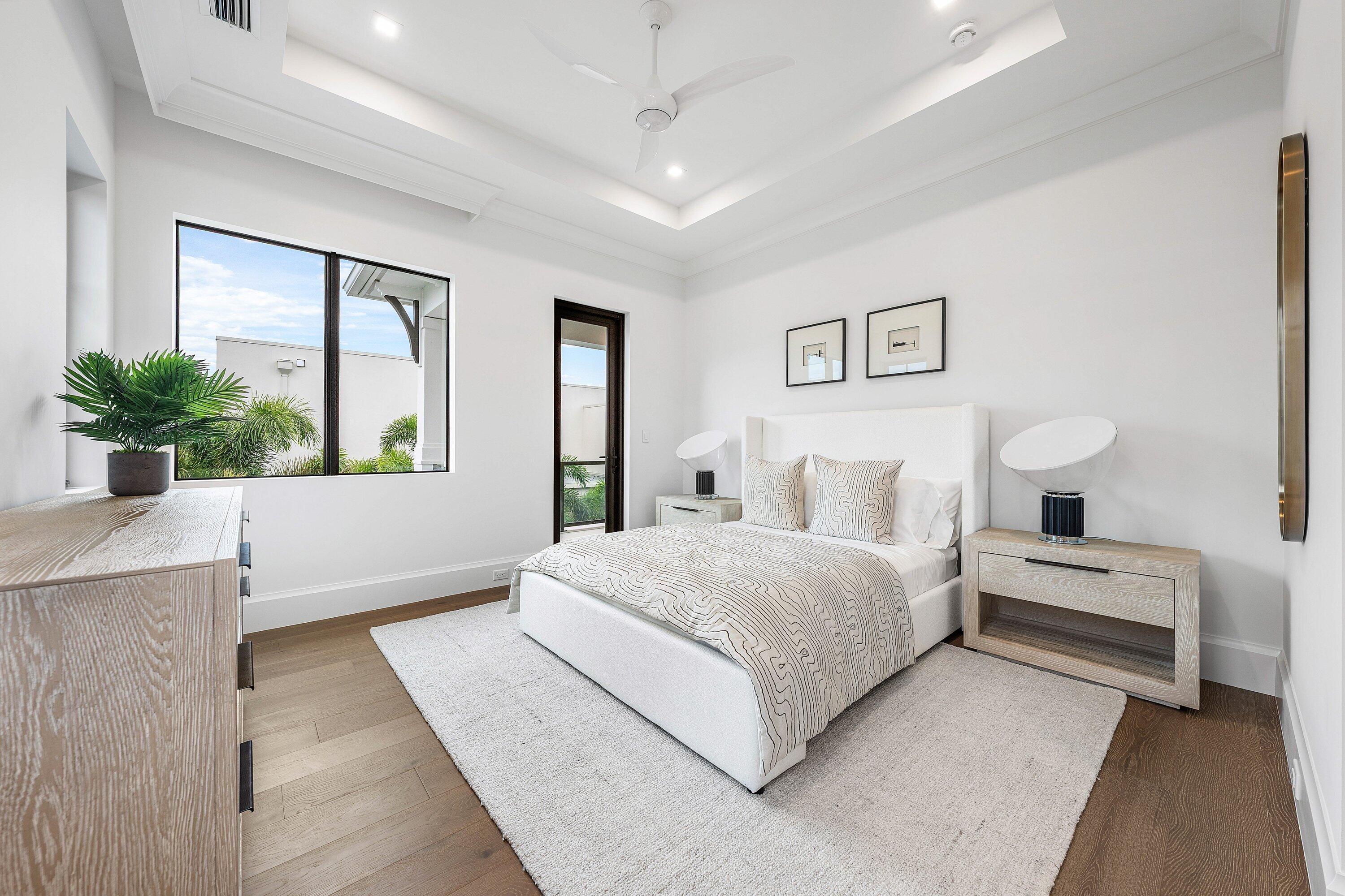KINGS COURT REPLAT IN - Residential