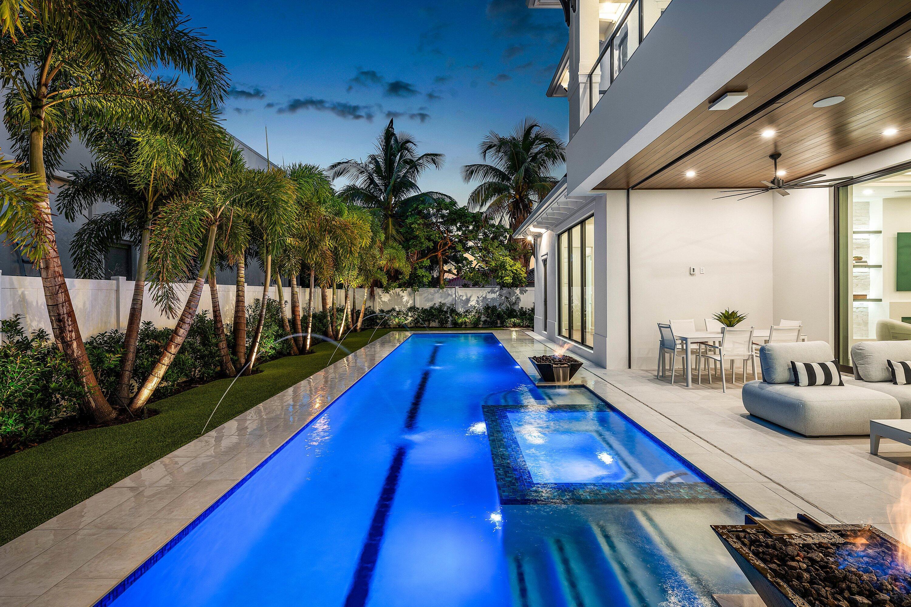 KINGS COURT REPLAT IN - Residential