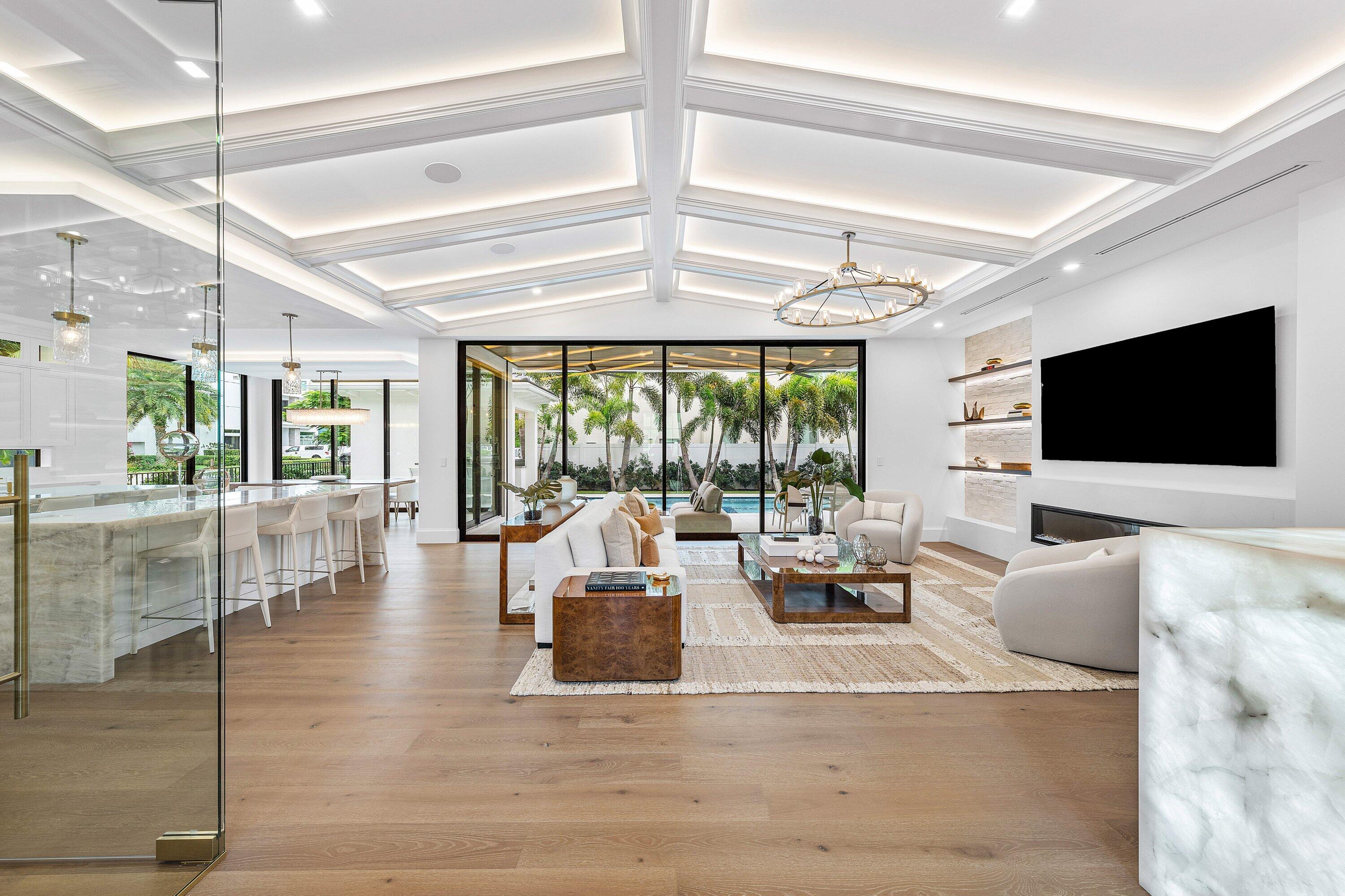 KINGS COURT REPLAT IN - Residential