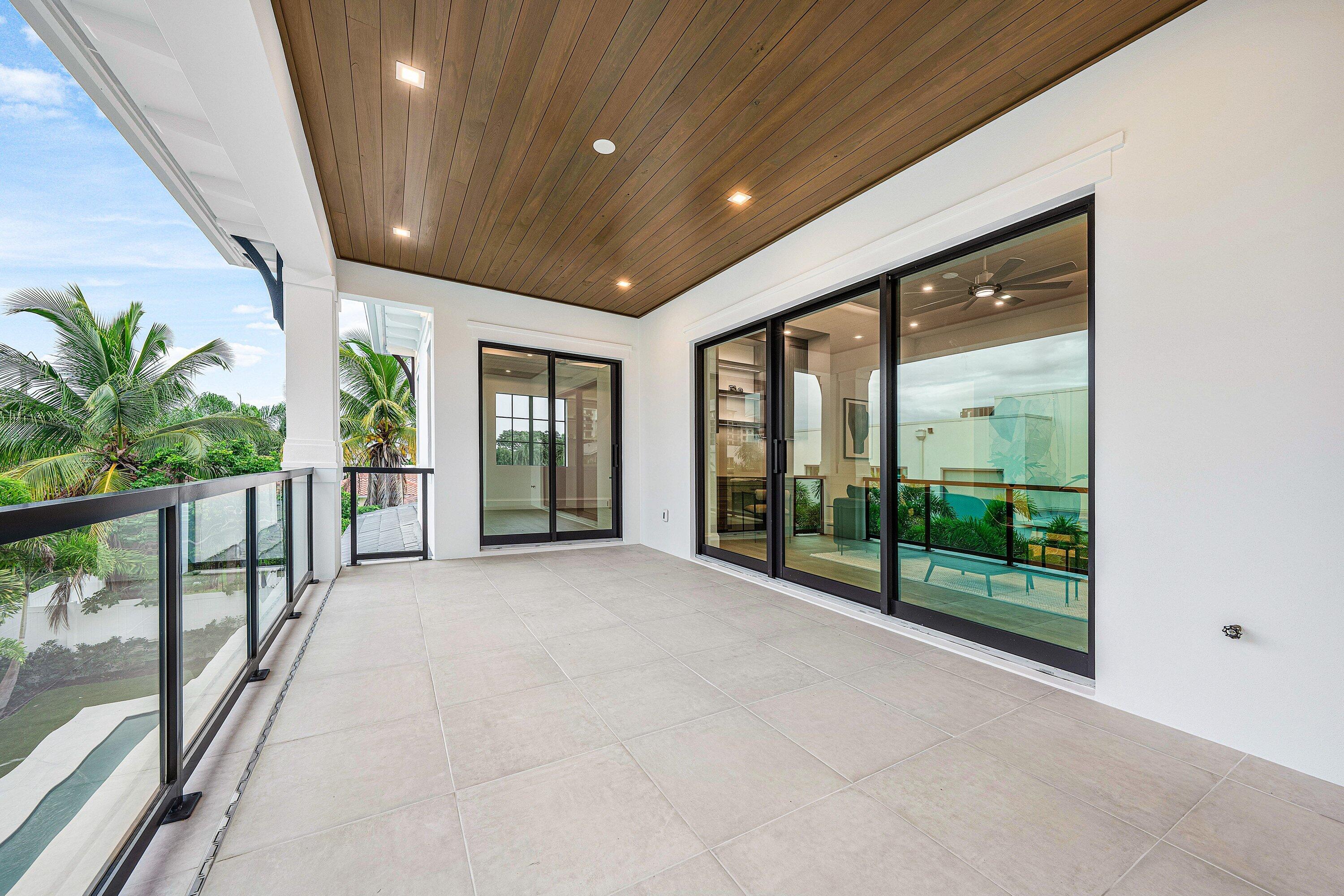 KINGS COURT REPLAT IN - Residential