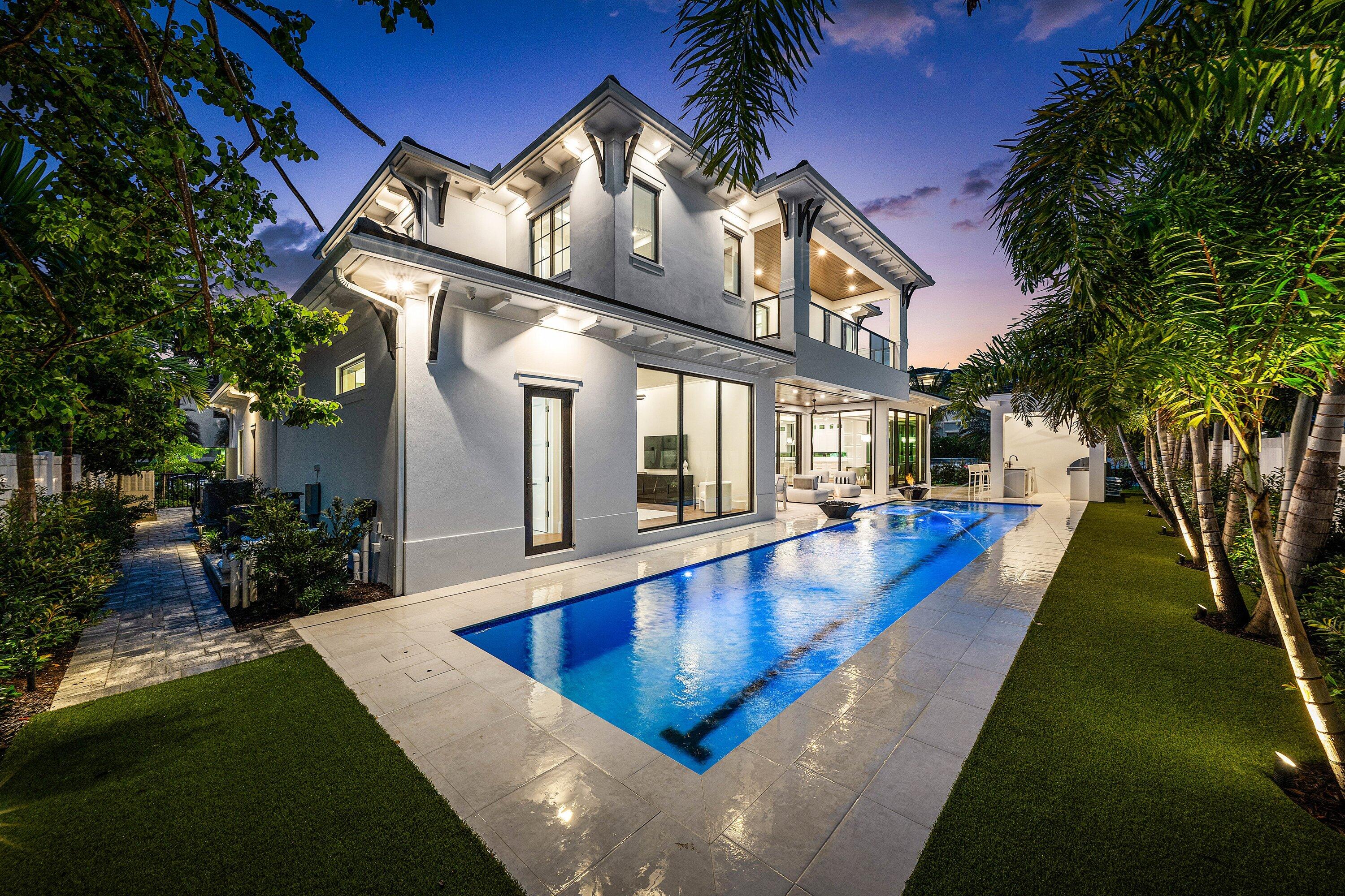 KINGS COURT REPLAT IN - Residential