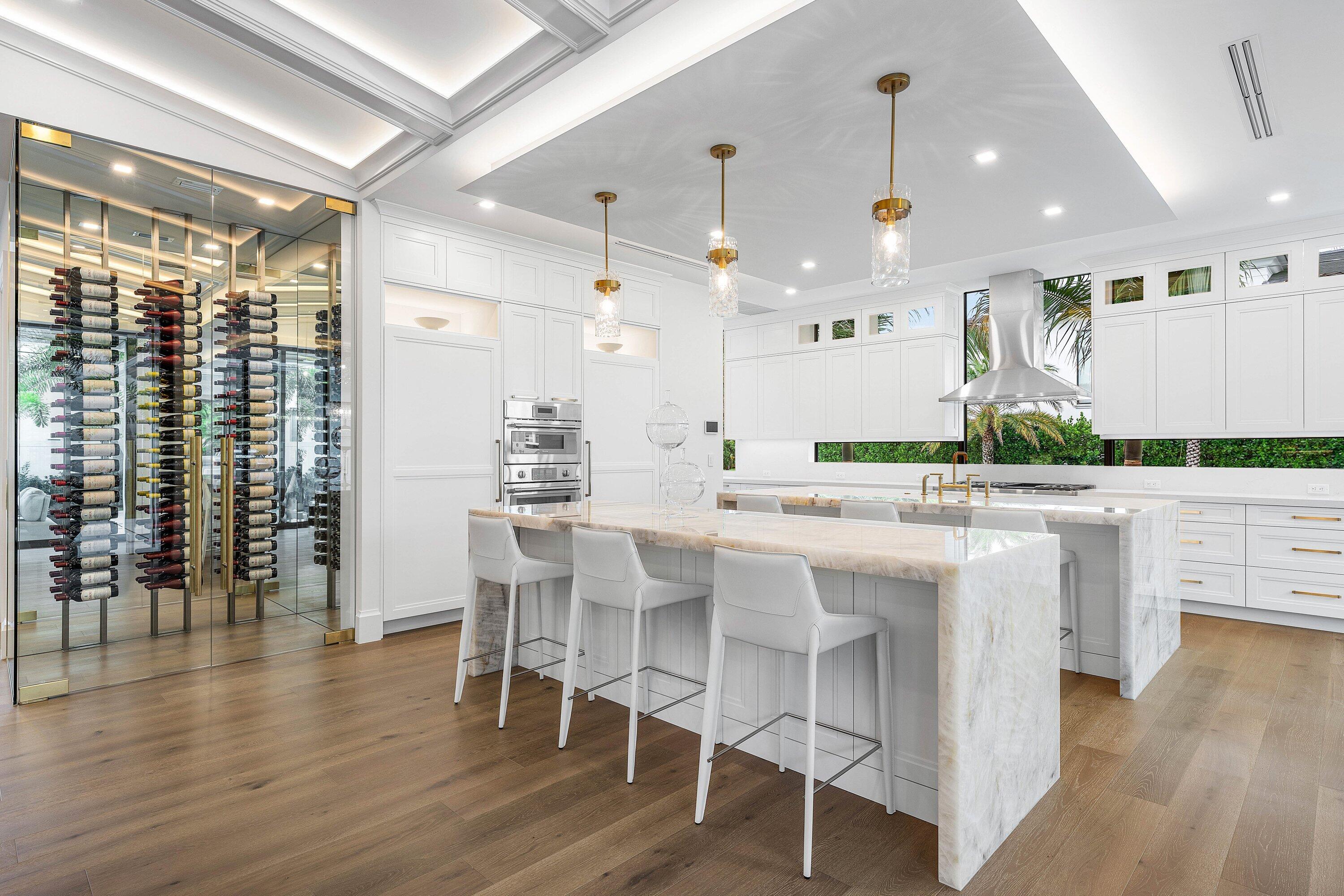 KINGS COURT REPLAT IN - Residential