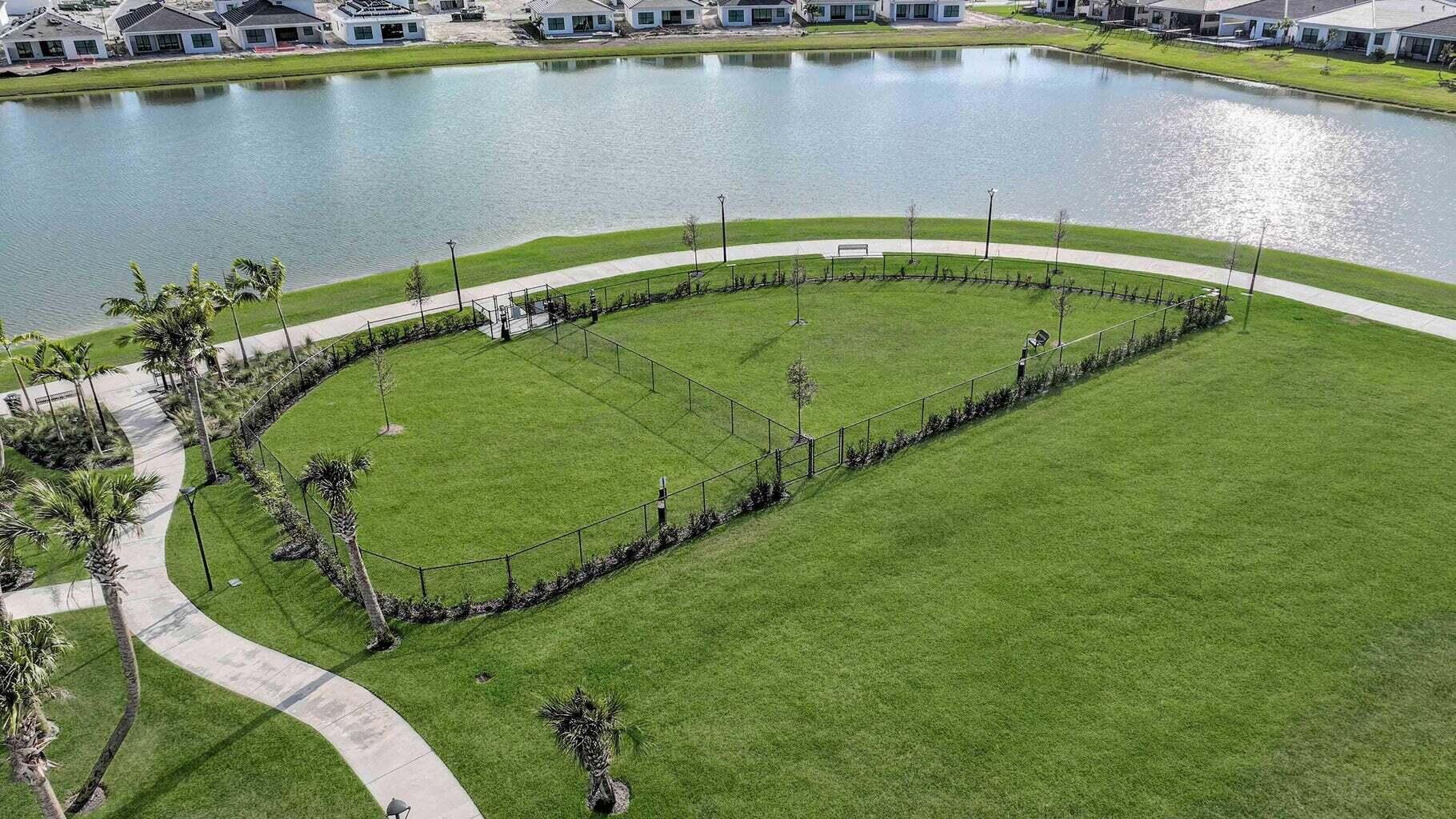 CRESSWIND PALM BEACH PHASE 3 - Residential