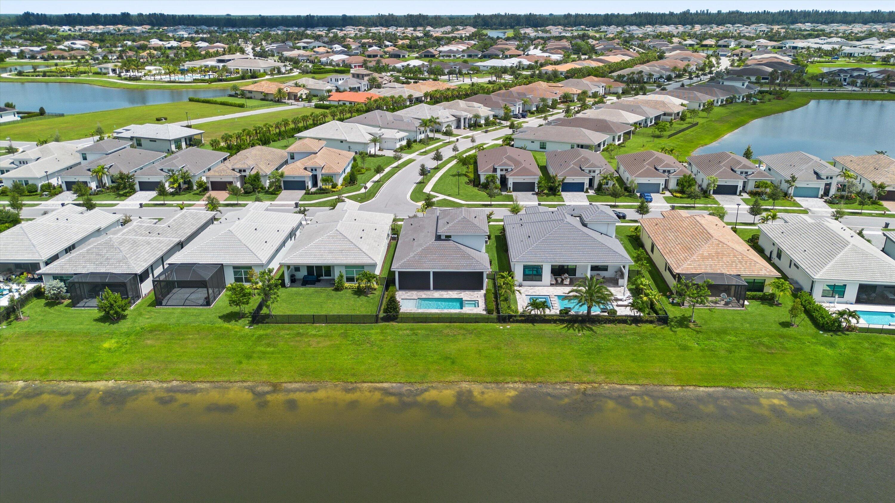 CRESSWIND PALM BEACH PHASE 3 - Residential