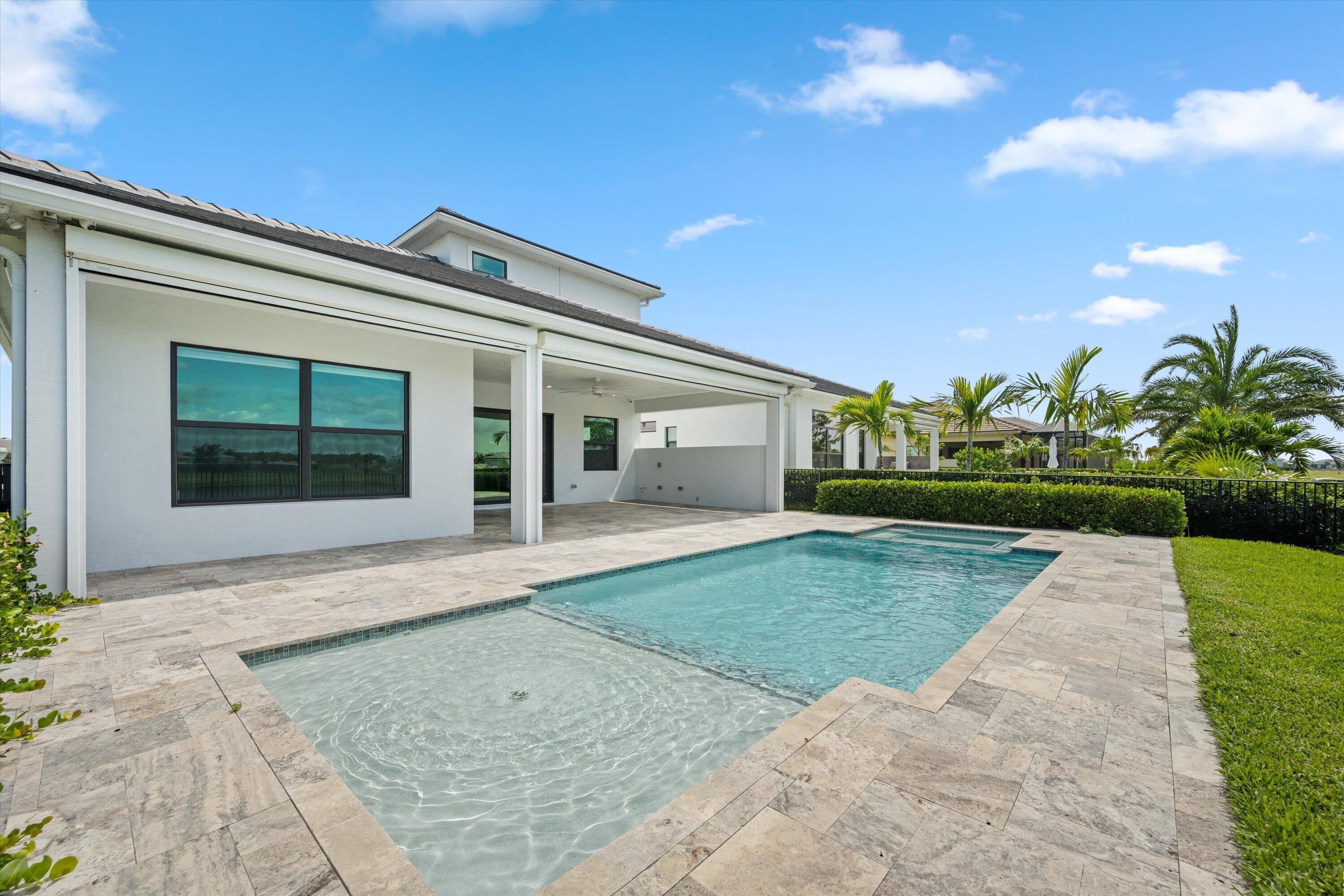 CRESSWIND PALM BEACH PHASE 3 - Residential