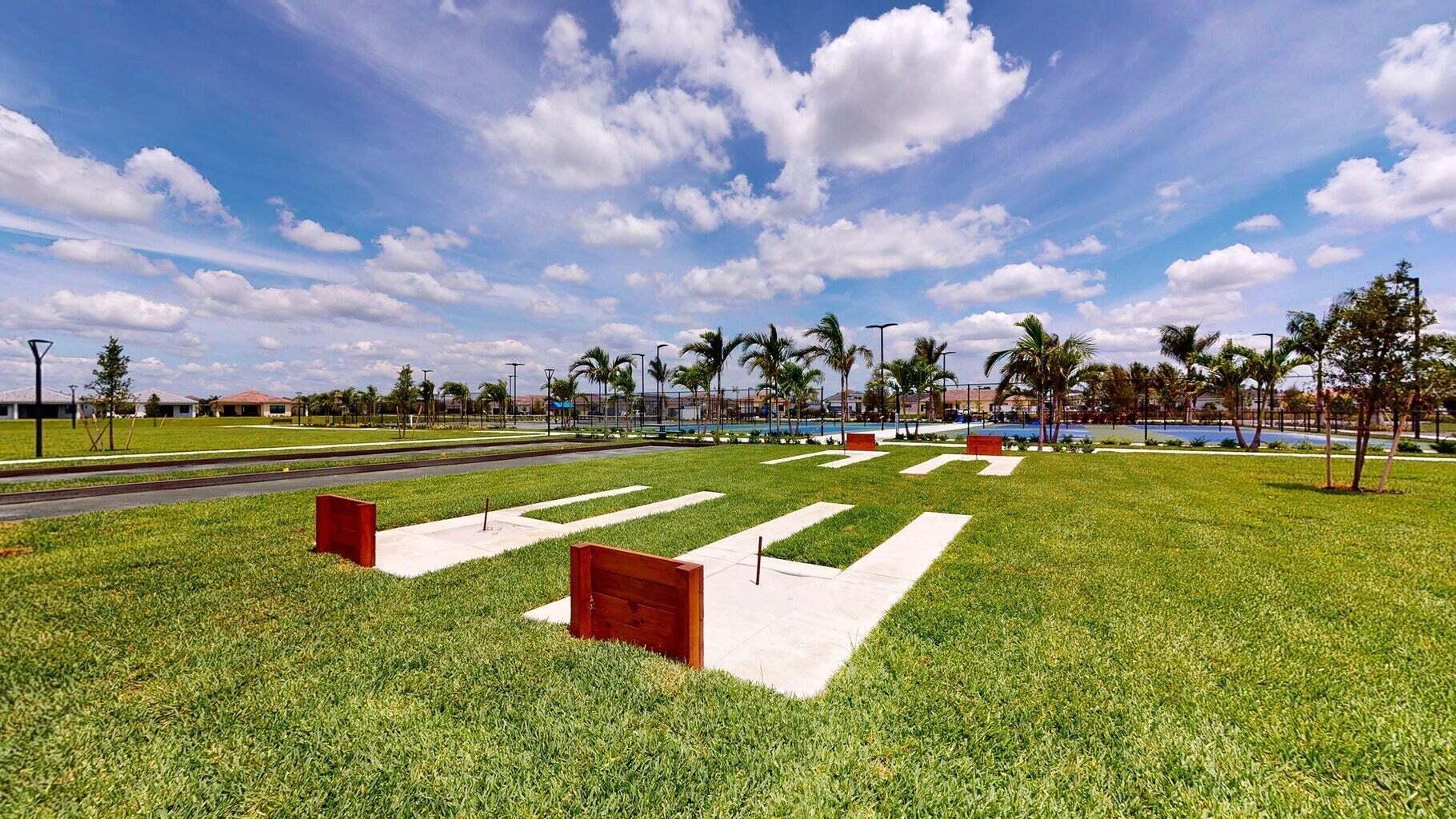 CRESSWIND PALM BEACH PHASE 3 - Residential