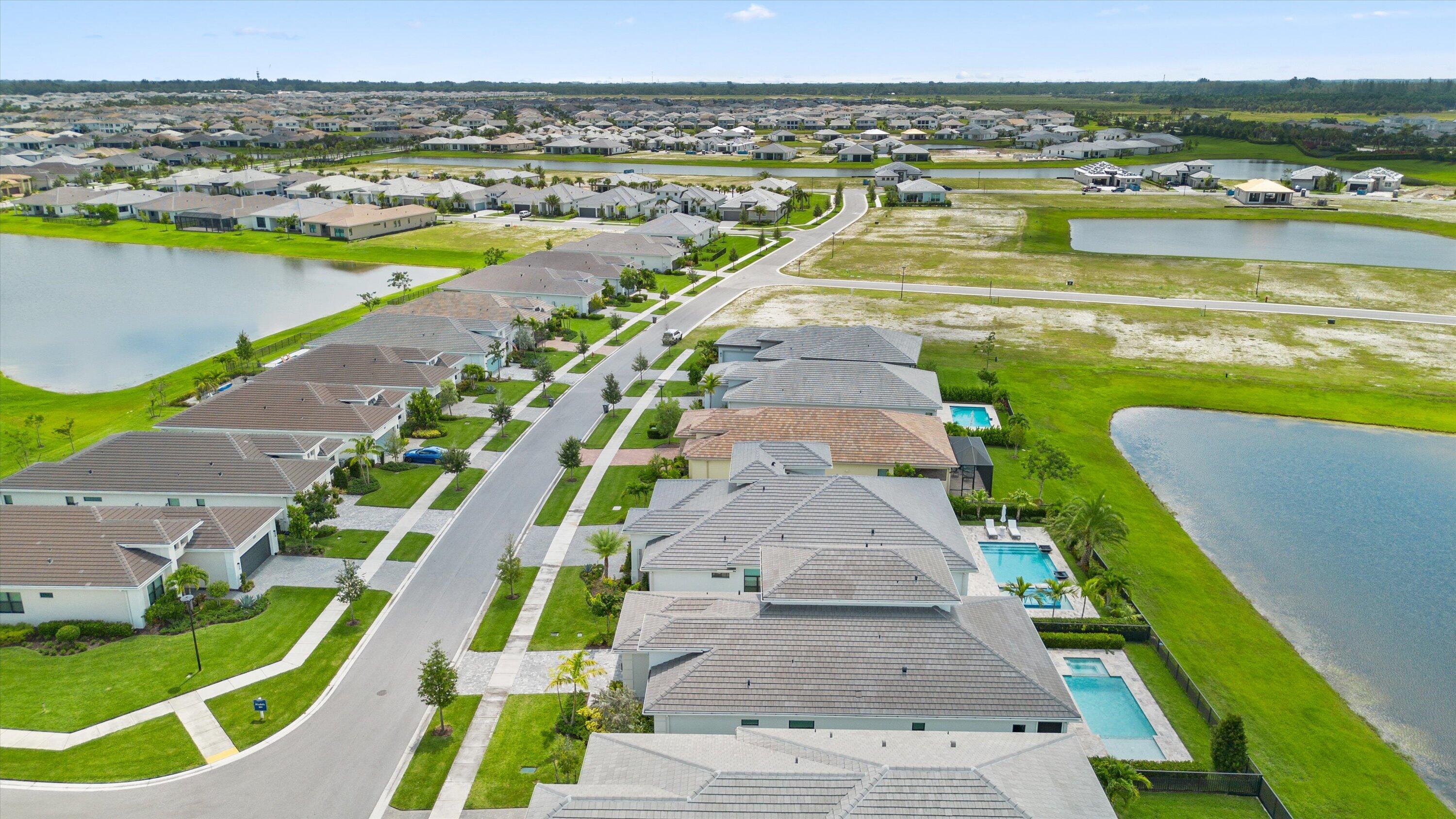 CRESSWIND PALM BEACH PHASE 3 - Residential