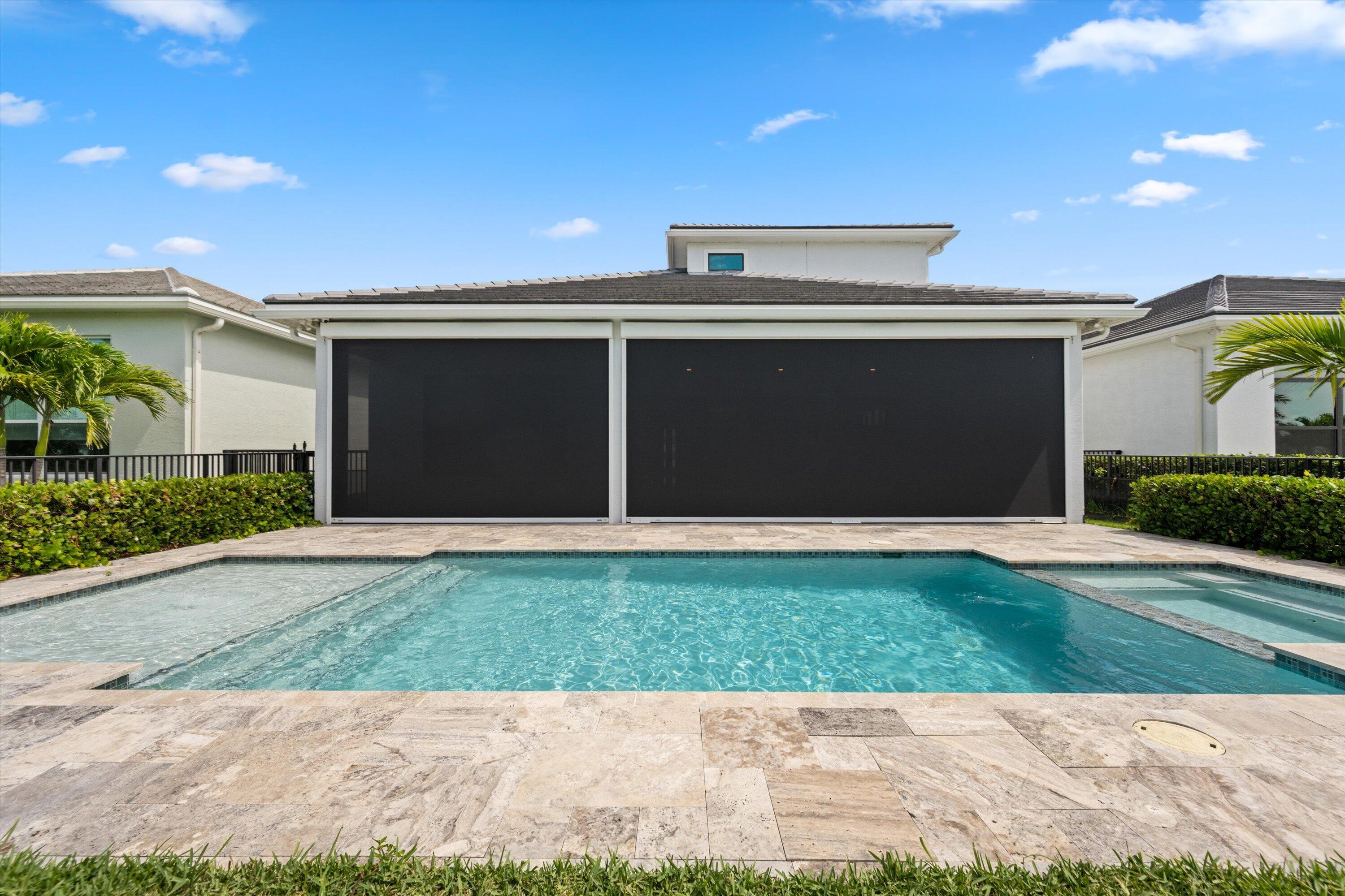 CRESSWIND PALM BEACH PHASE 3 - Residential