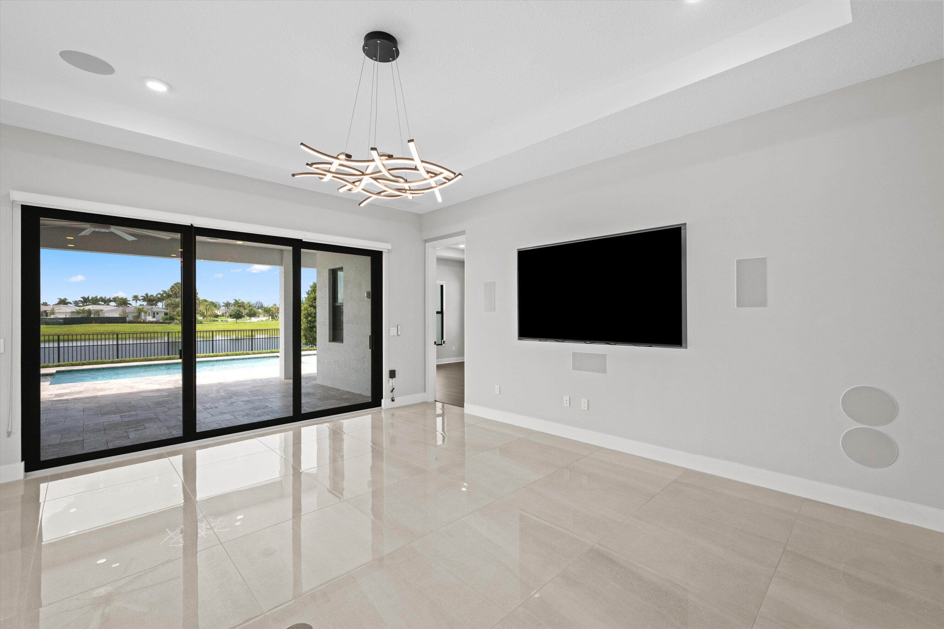 CRESSWIND PALM BEACH PHASE 3 - Residential