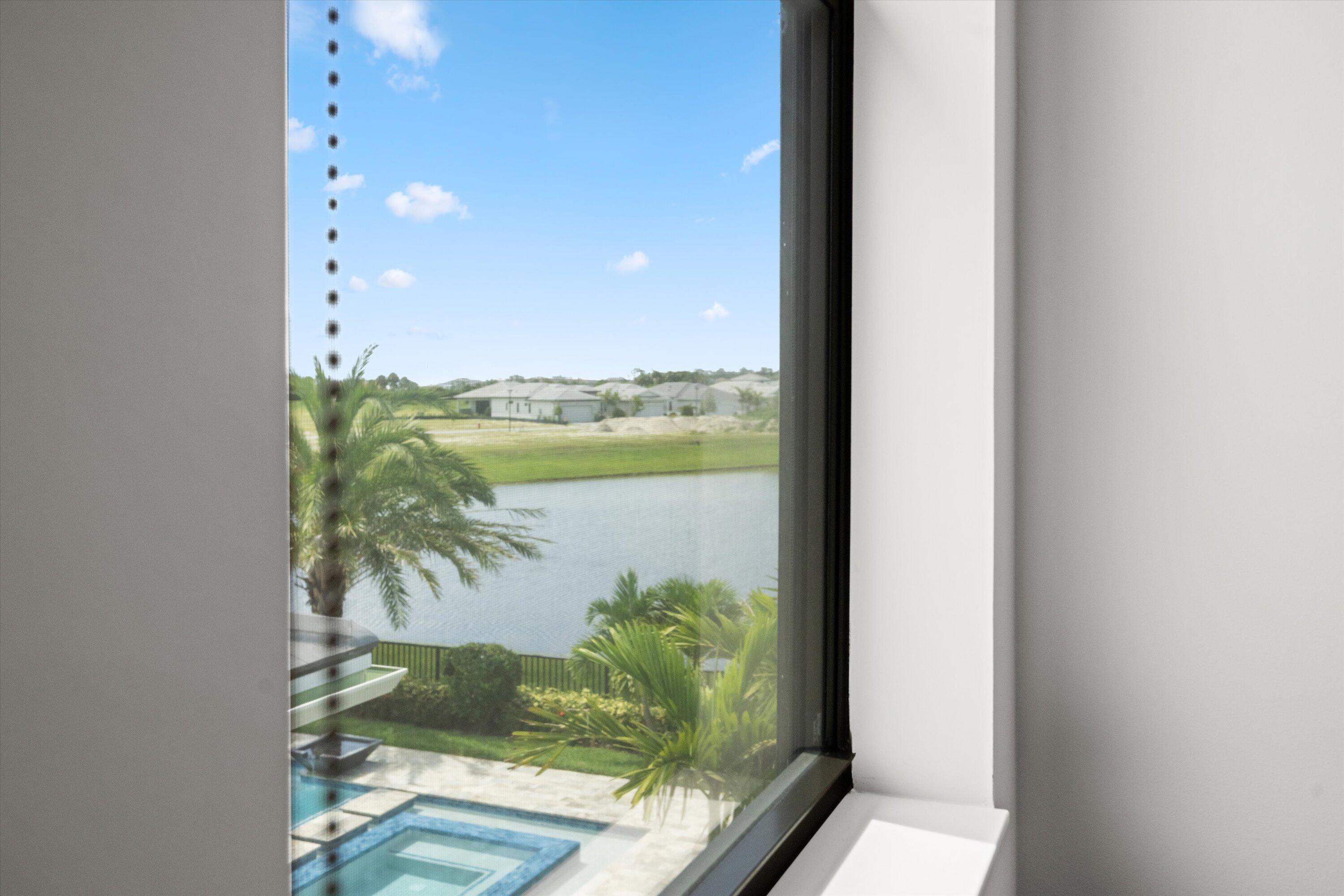 CRESSWIND PALM BEACH PHASE 3 - Residential