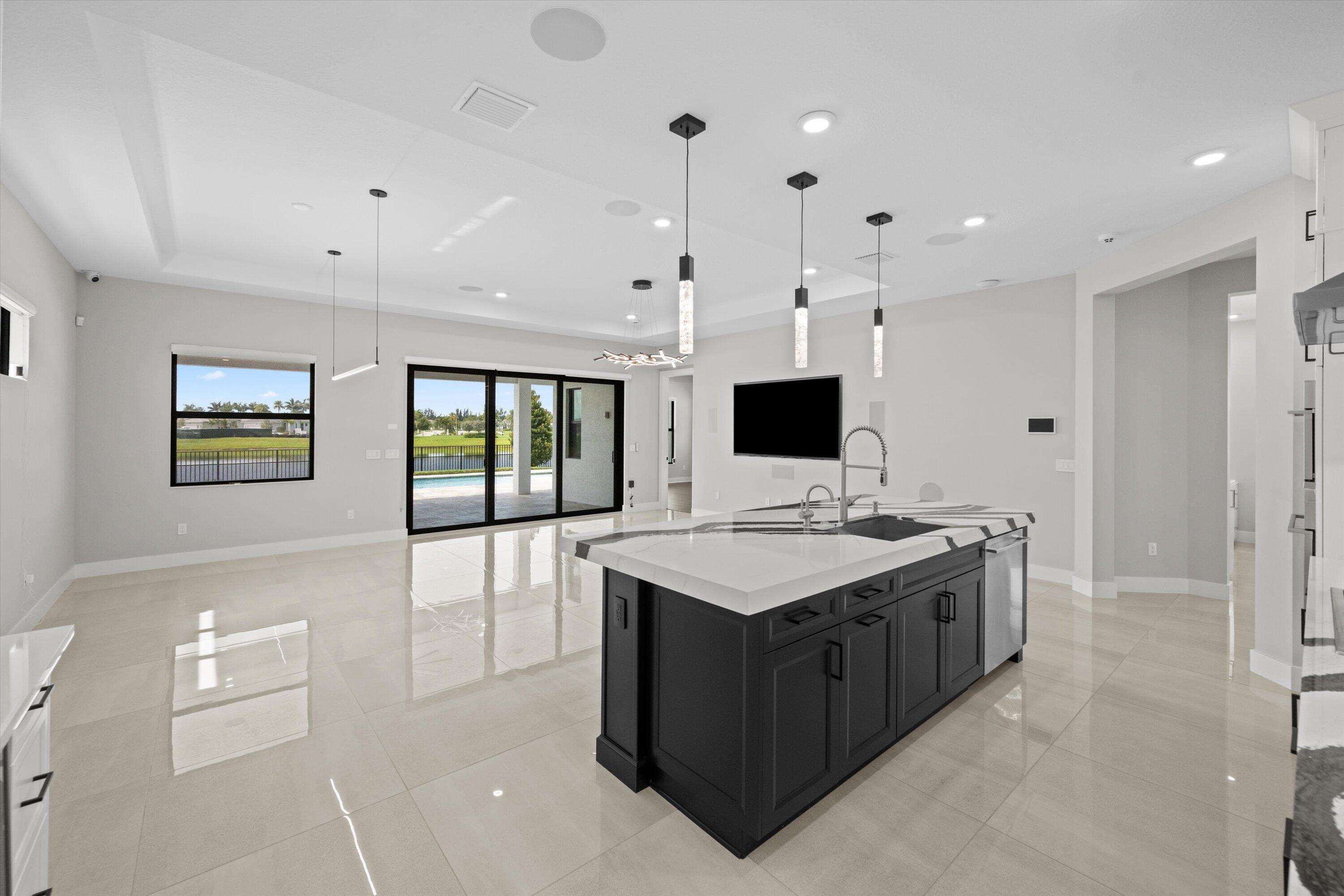 CRESSWIND PALM BEACH PHASE 3 - Residential
