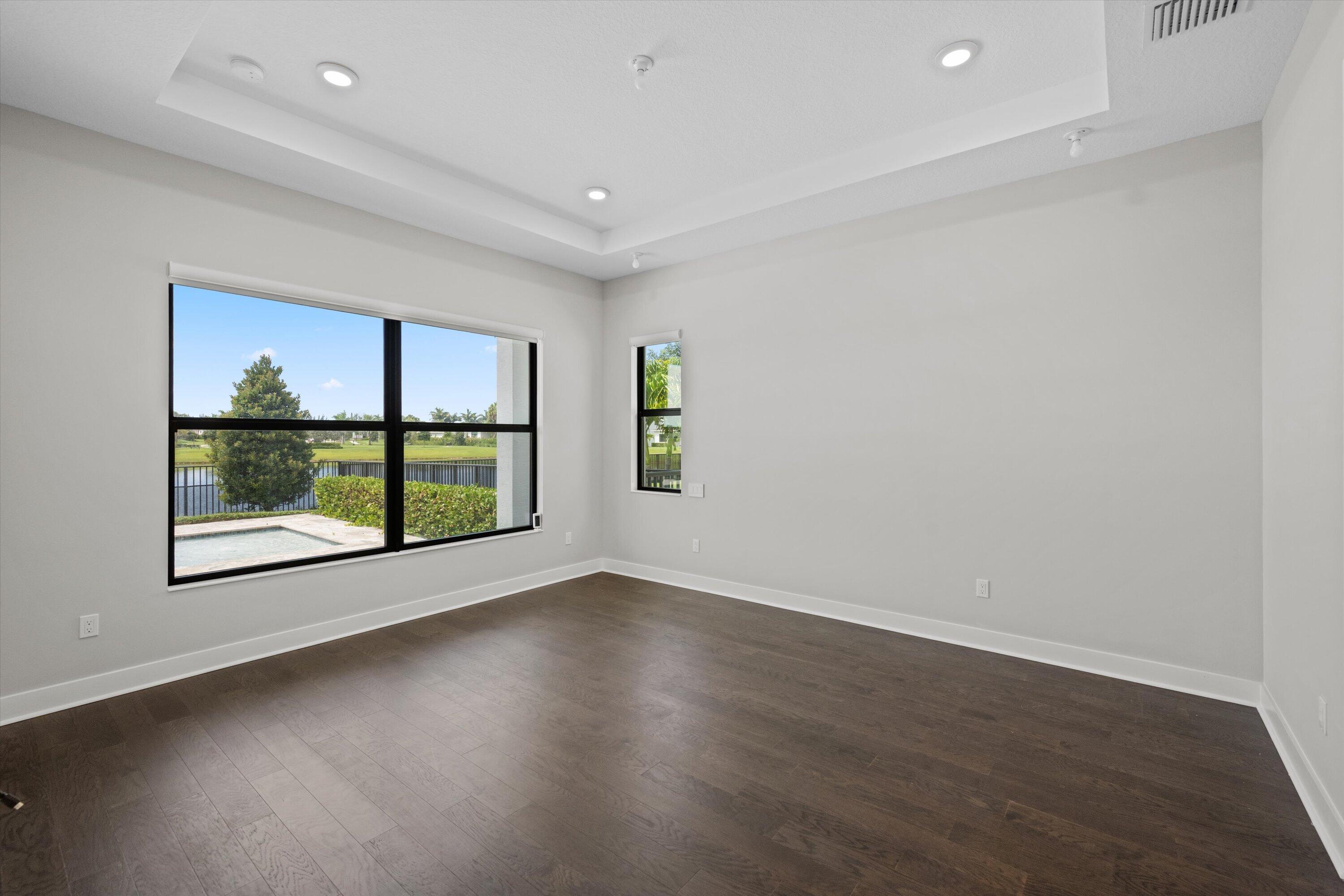 CRESSWIND PALM BEACH PHASE 3 - Residential