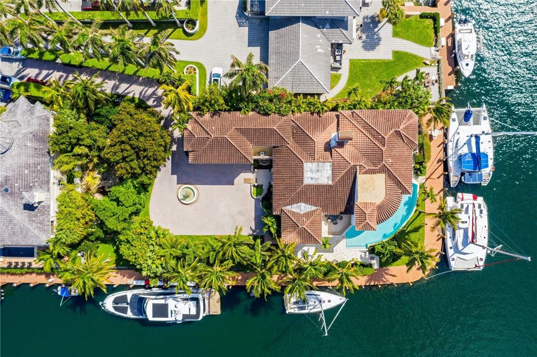 VENETIAN ISLES - Residential
