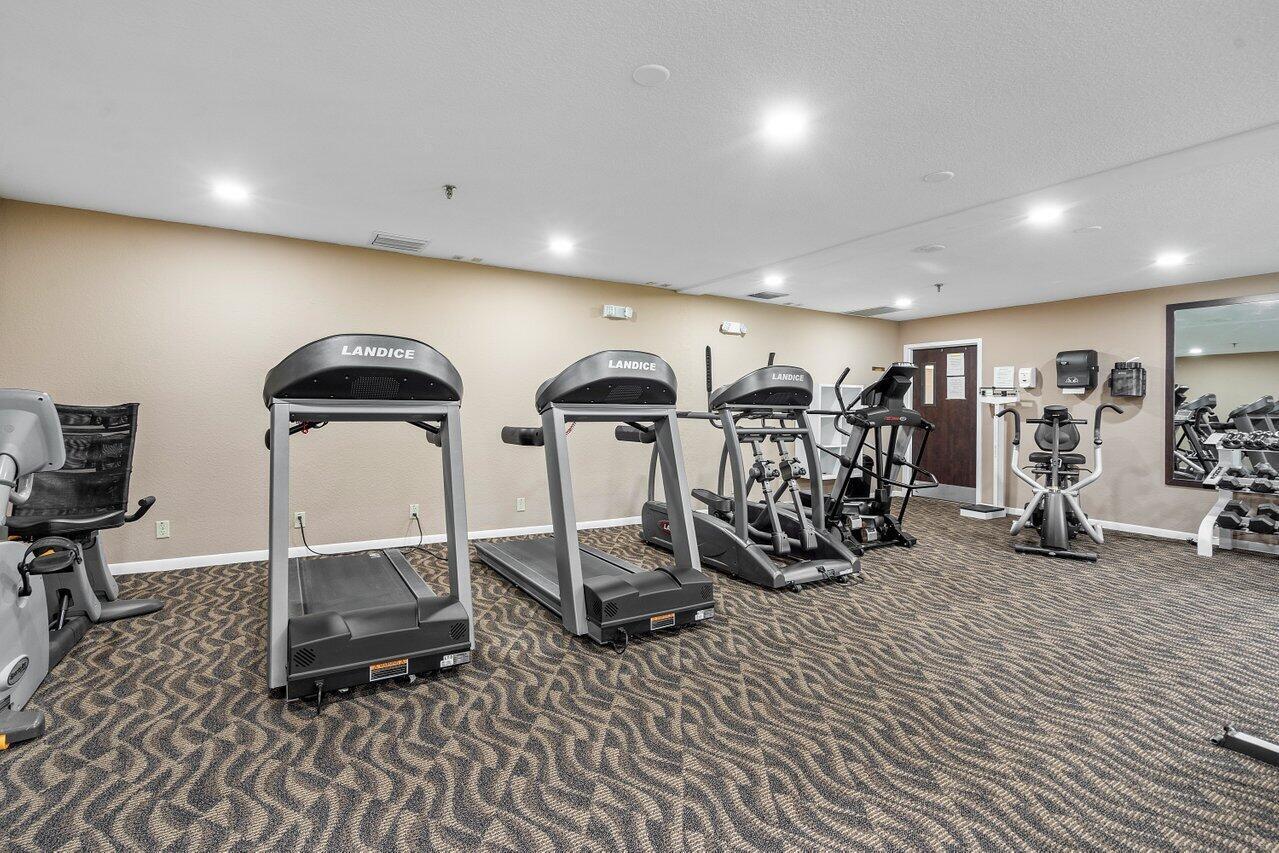 WHISPER WALK SEC E CONDO - Residential