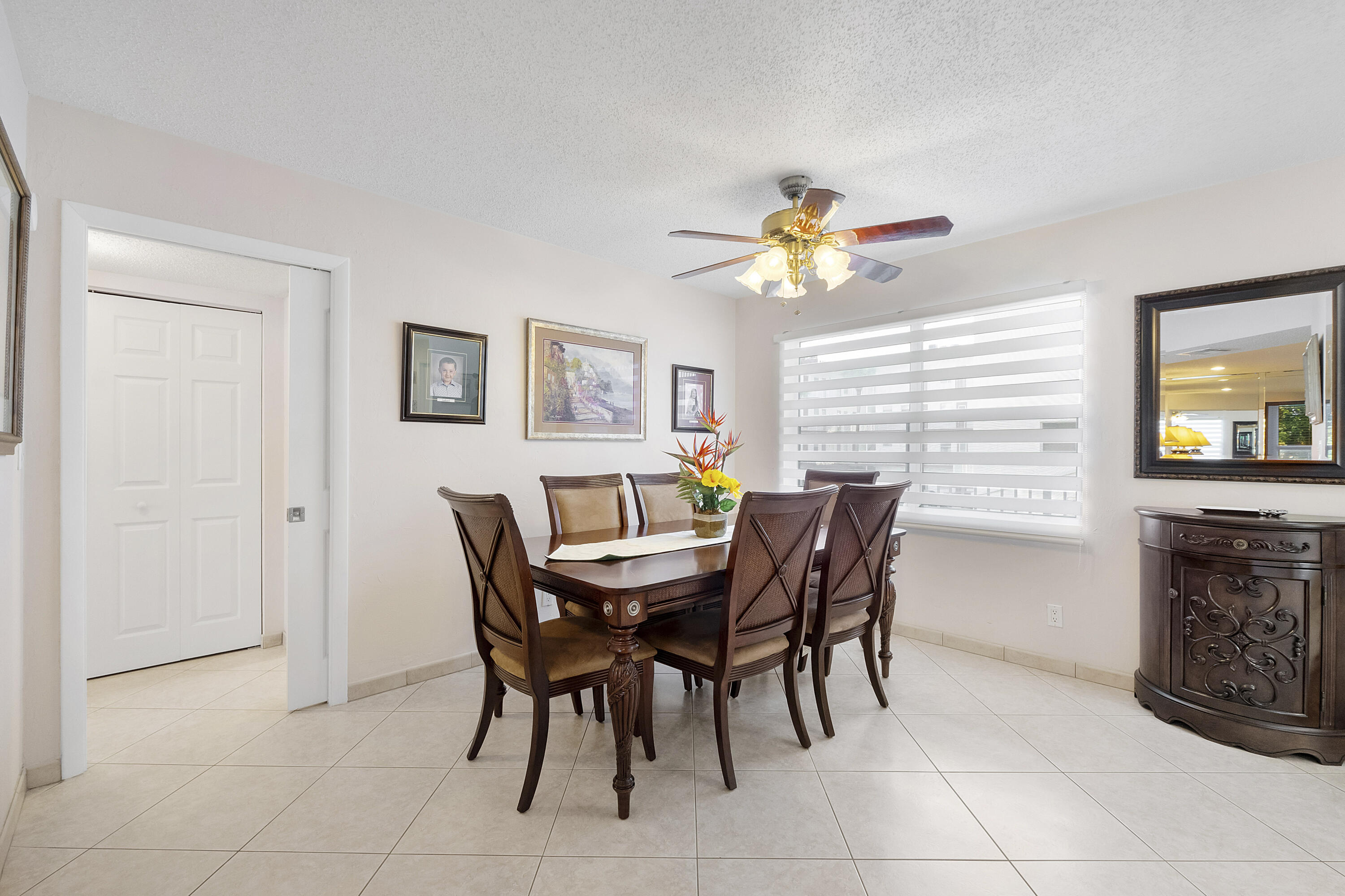 GARNET CONDO - Residential