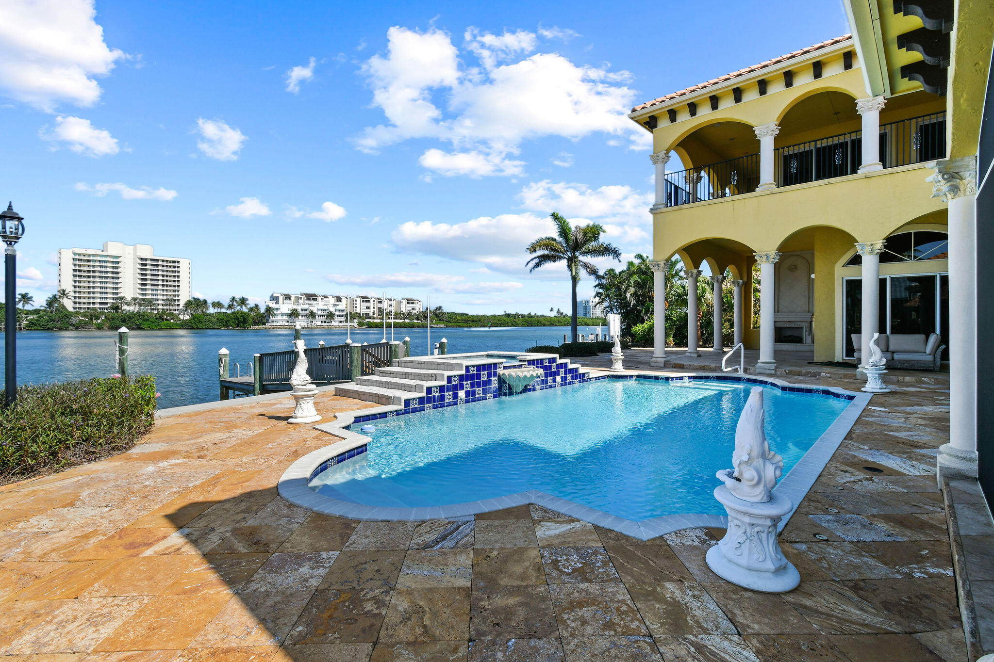 JUPITER HEIGHTS - Residential