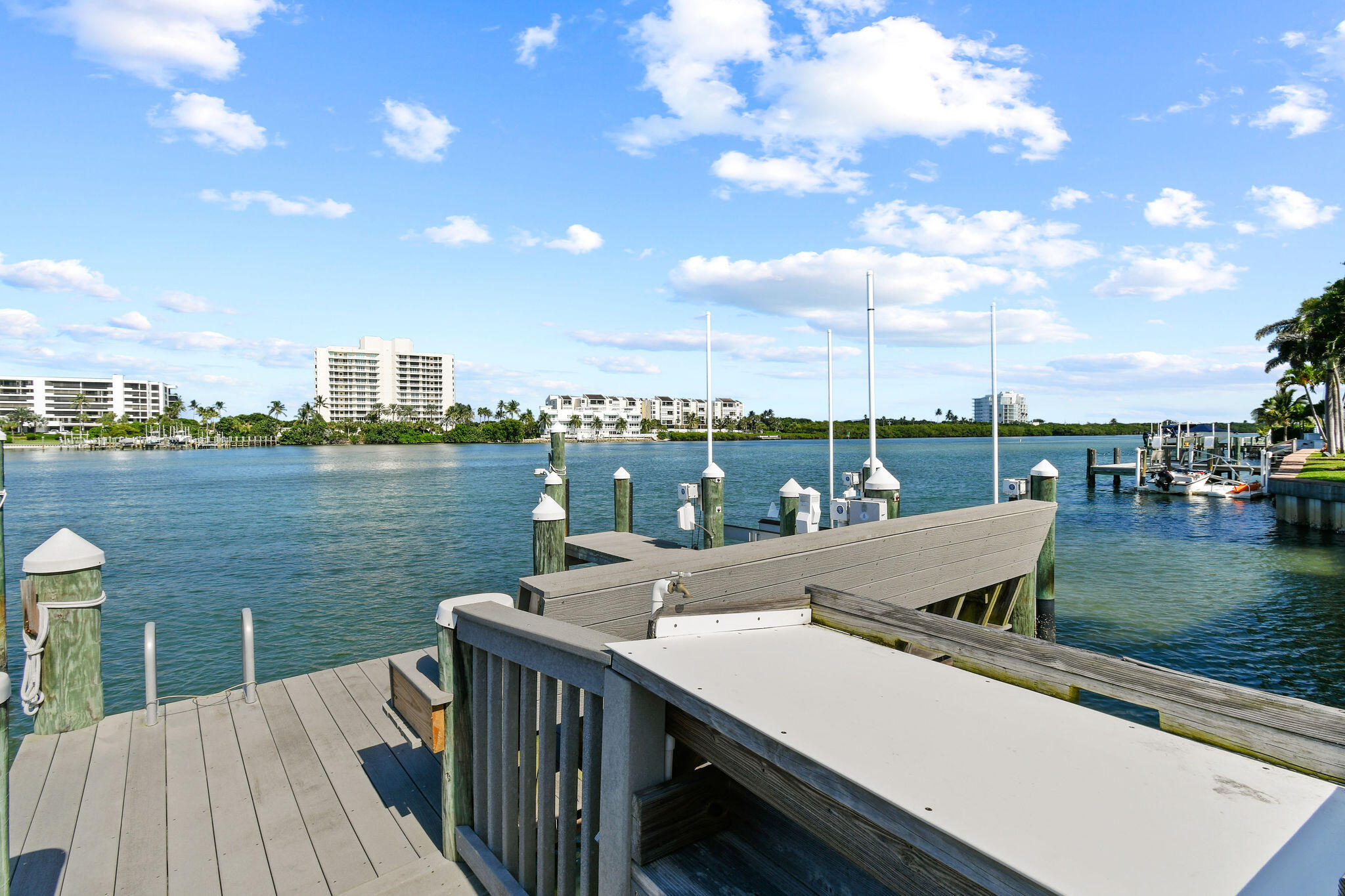 JUPITER HEIGHTS - Residential