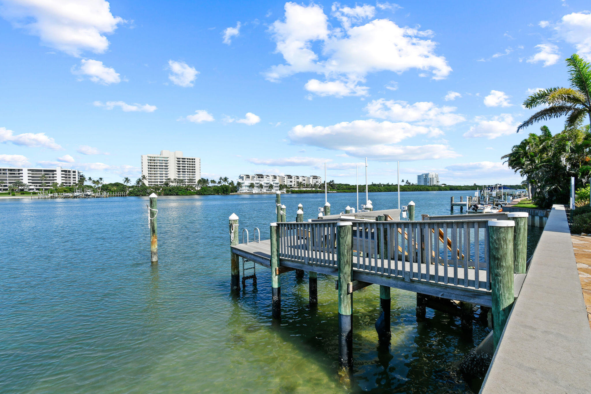 JUPITER HEIGHTS - Residential
